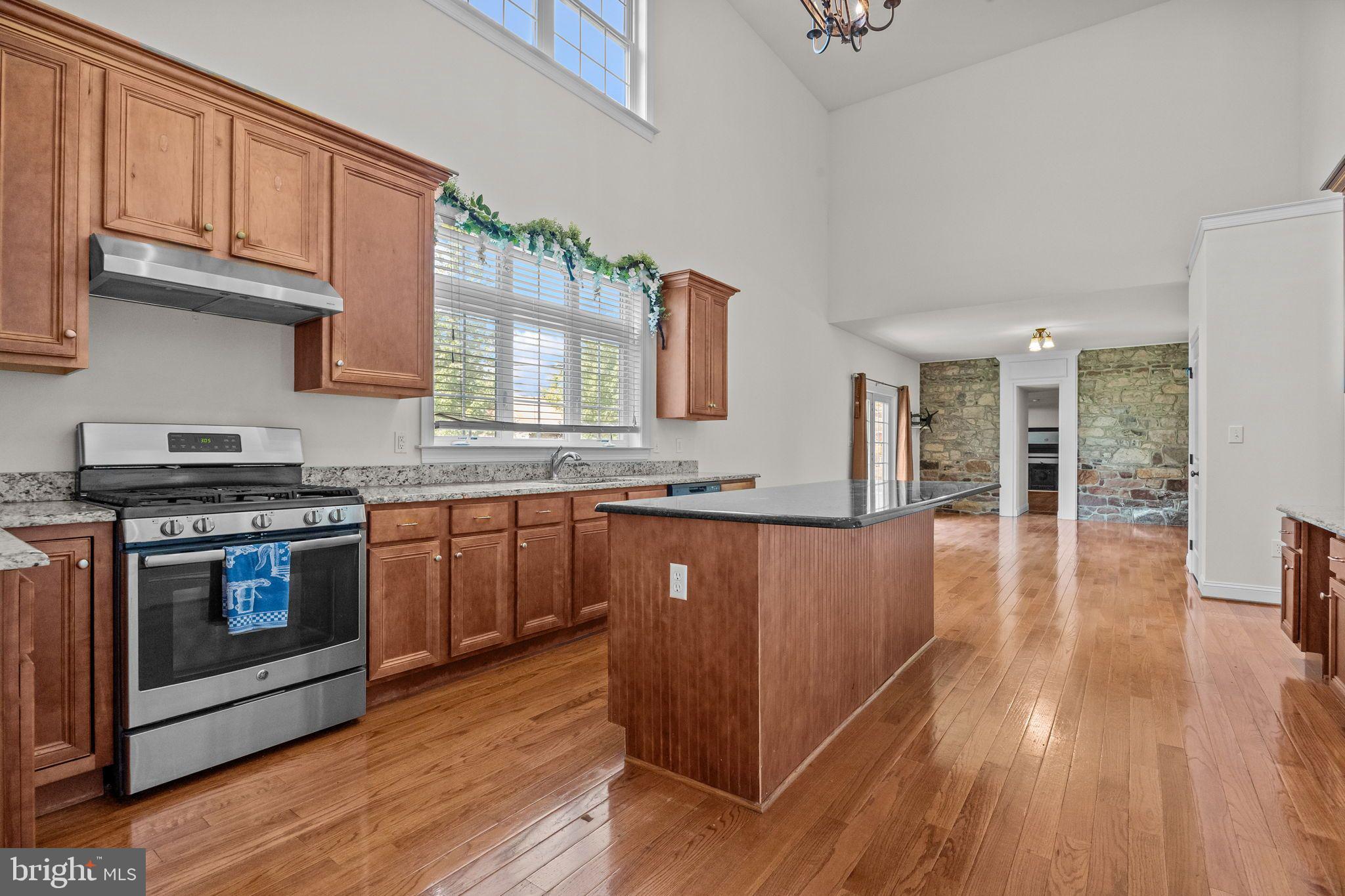 FERGUSON HILL - Residential