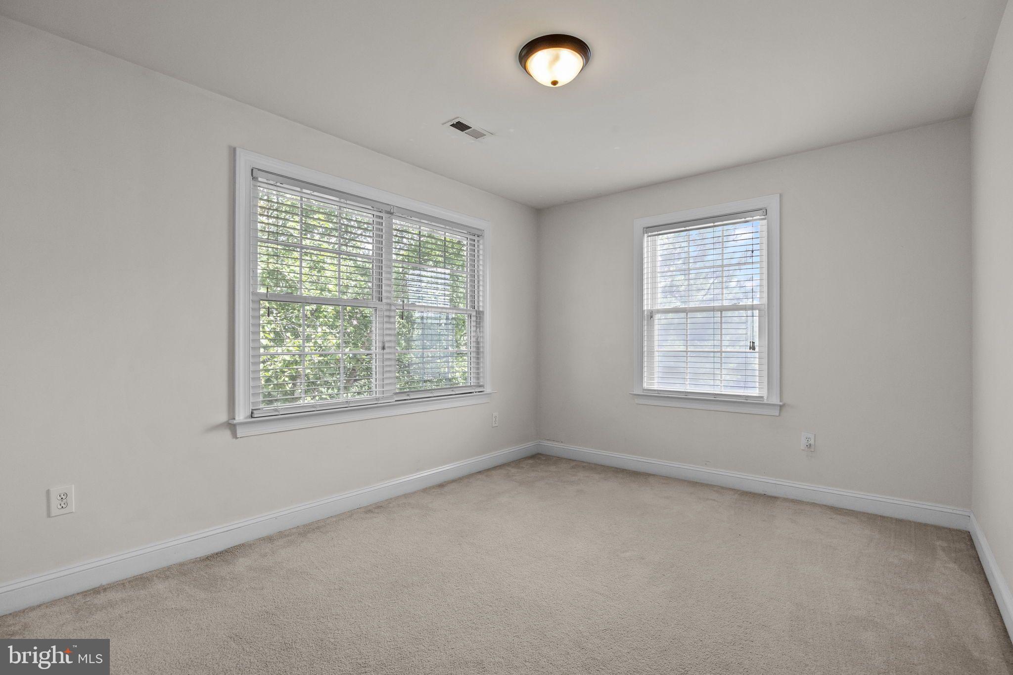 FERGUSON HILL - Residential