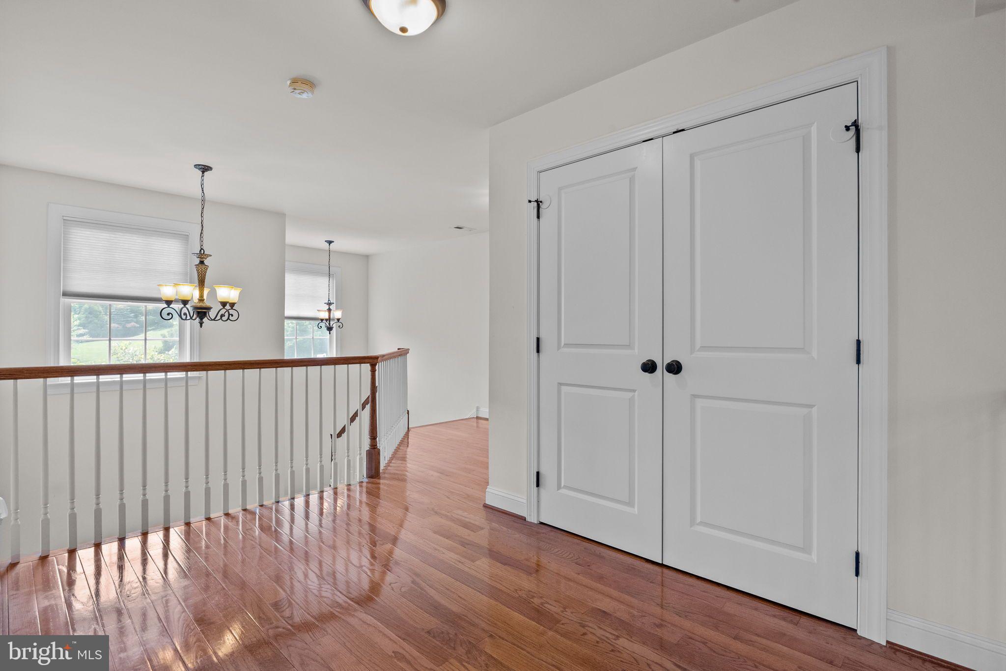 FERGUSON HILL - Residential