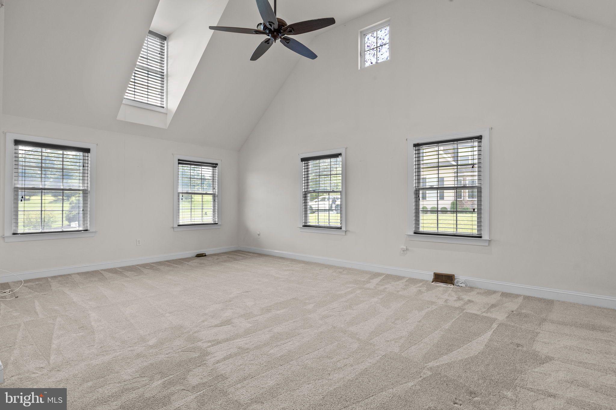 FERGUSON HILL - Residential