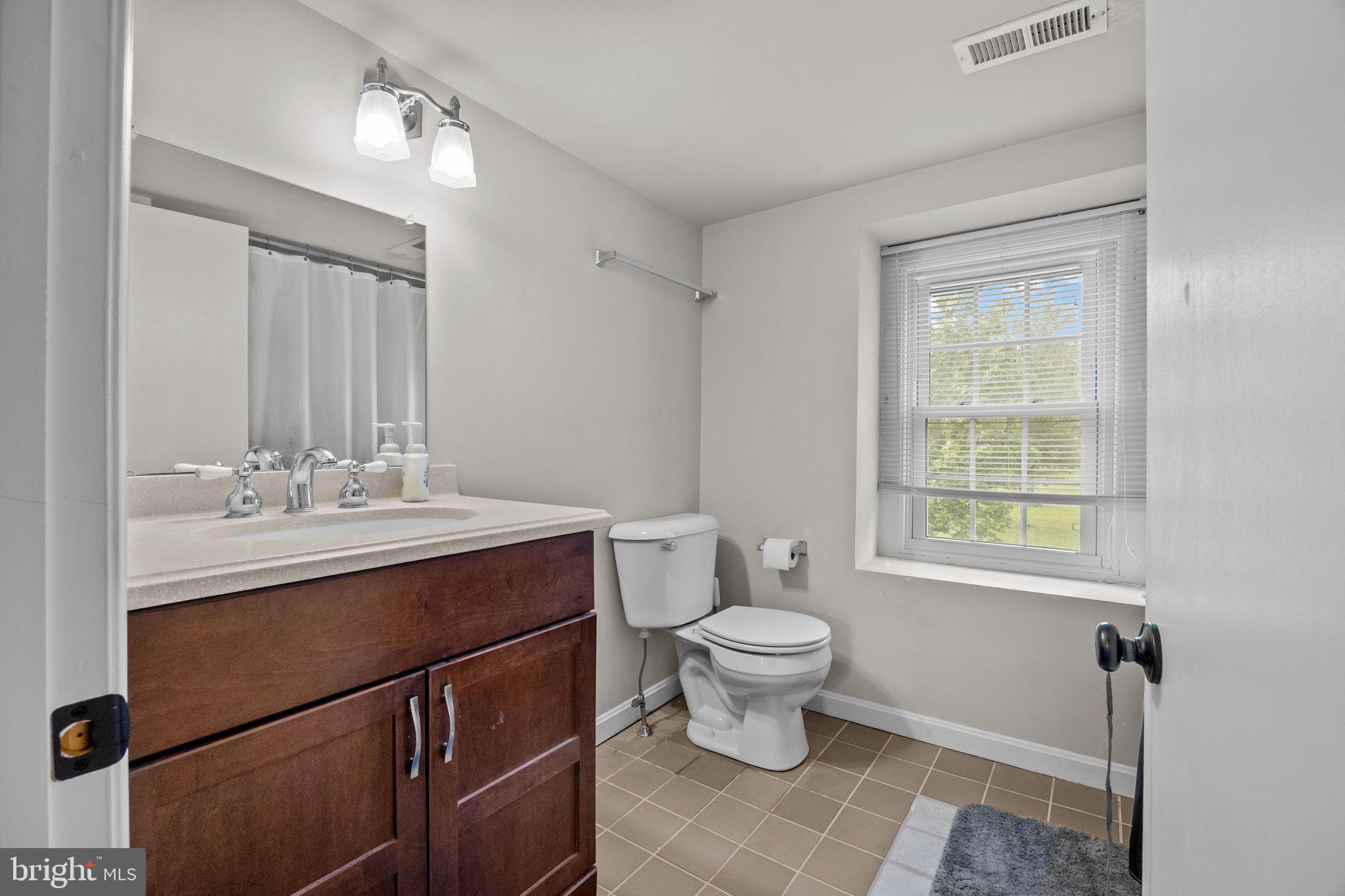 FERGUSON HILL - Residential