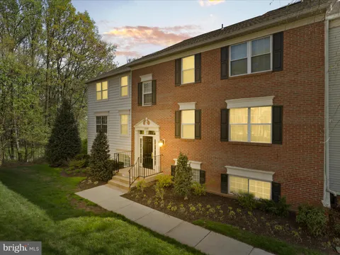 12008 Golf Ridge Court Unit 356, Fairfax, VA MLS: VAFX2232998
