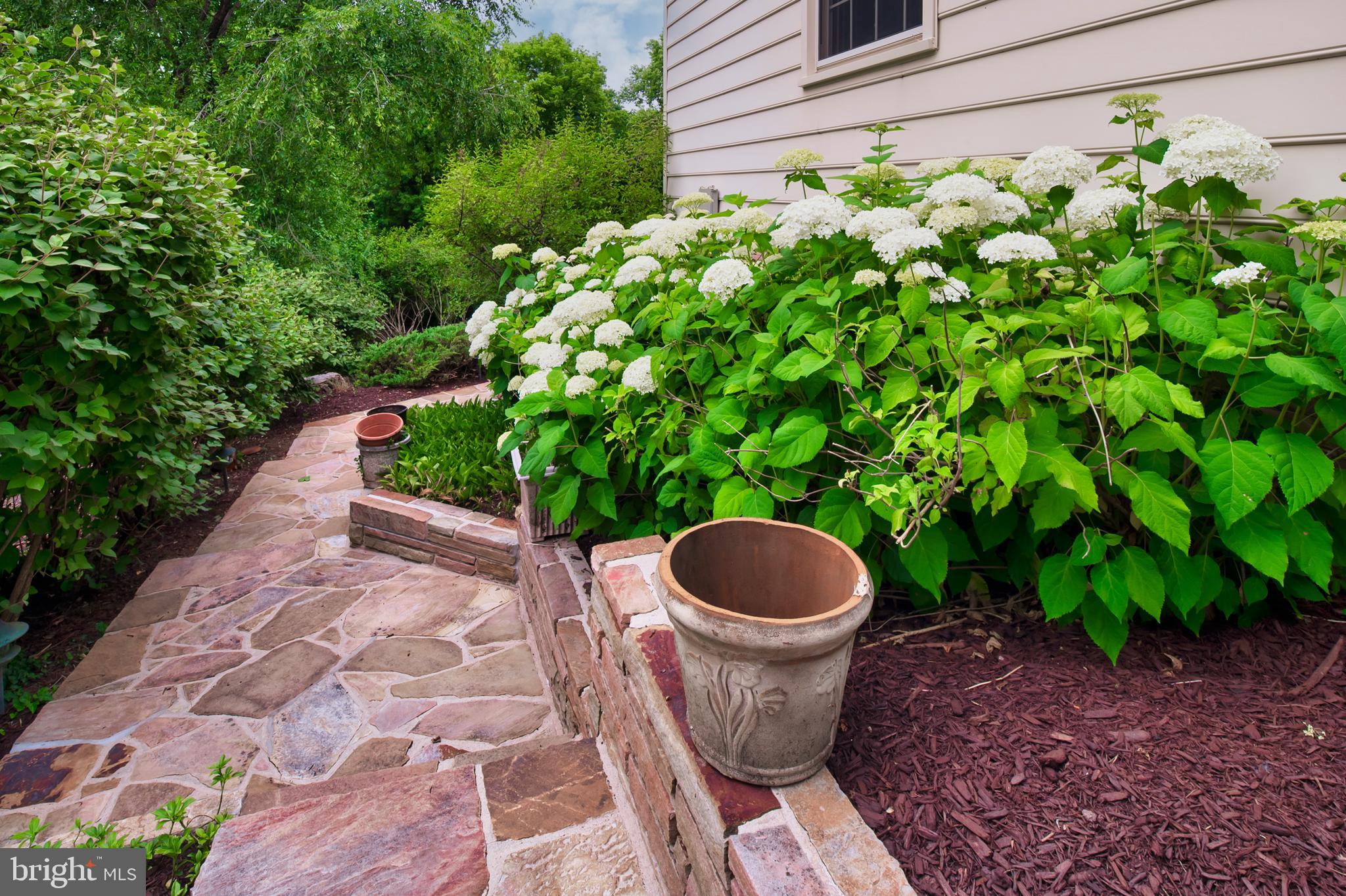 DUNLOGGIN - Residential