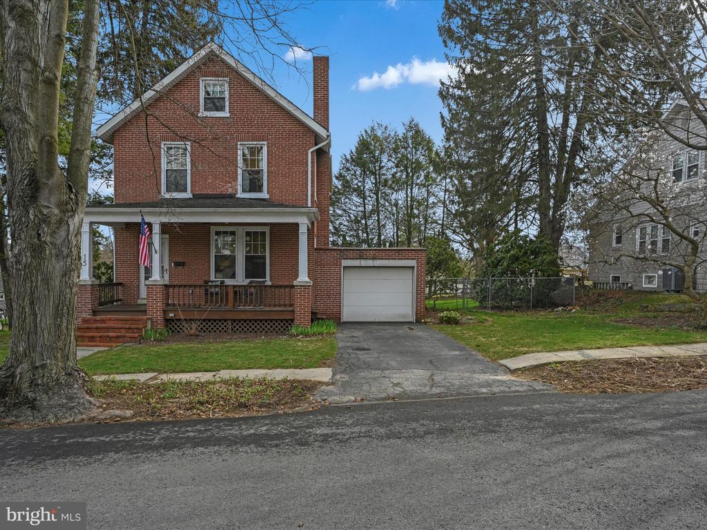 Photo of 15 Princeton Avenue, Lancaster, PA 17603 (MLS # PALA2048456)