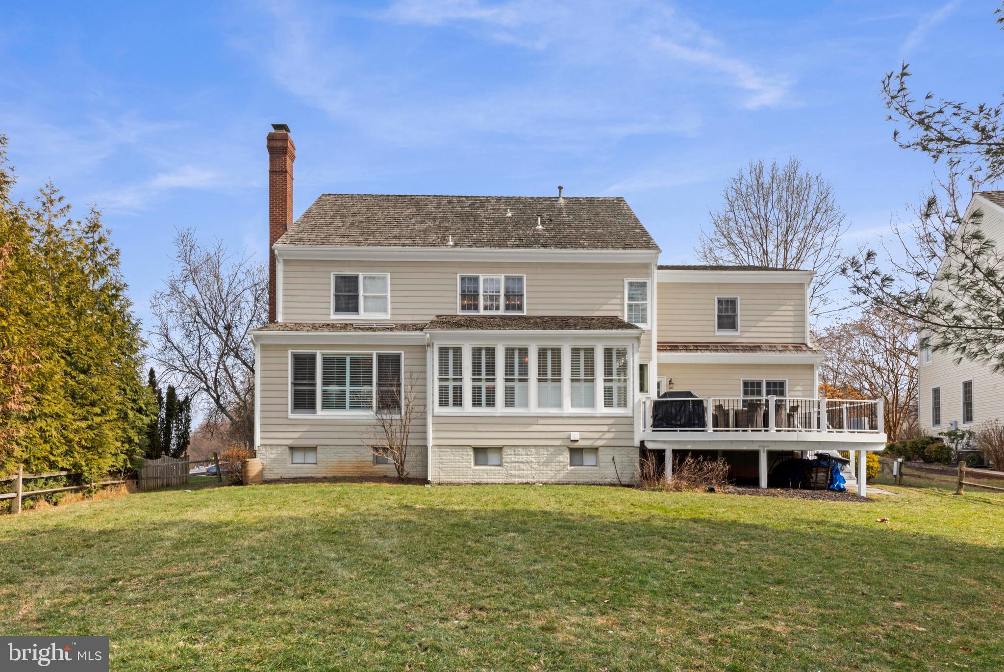 WOODLEA MANOR - Residential