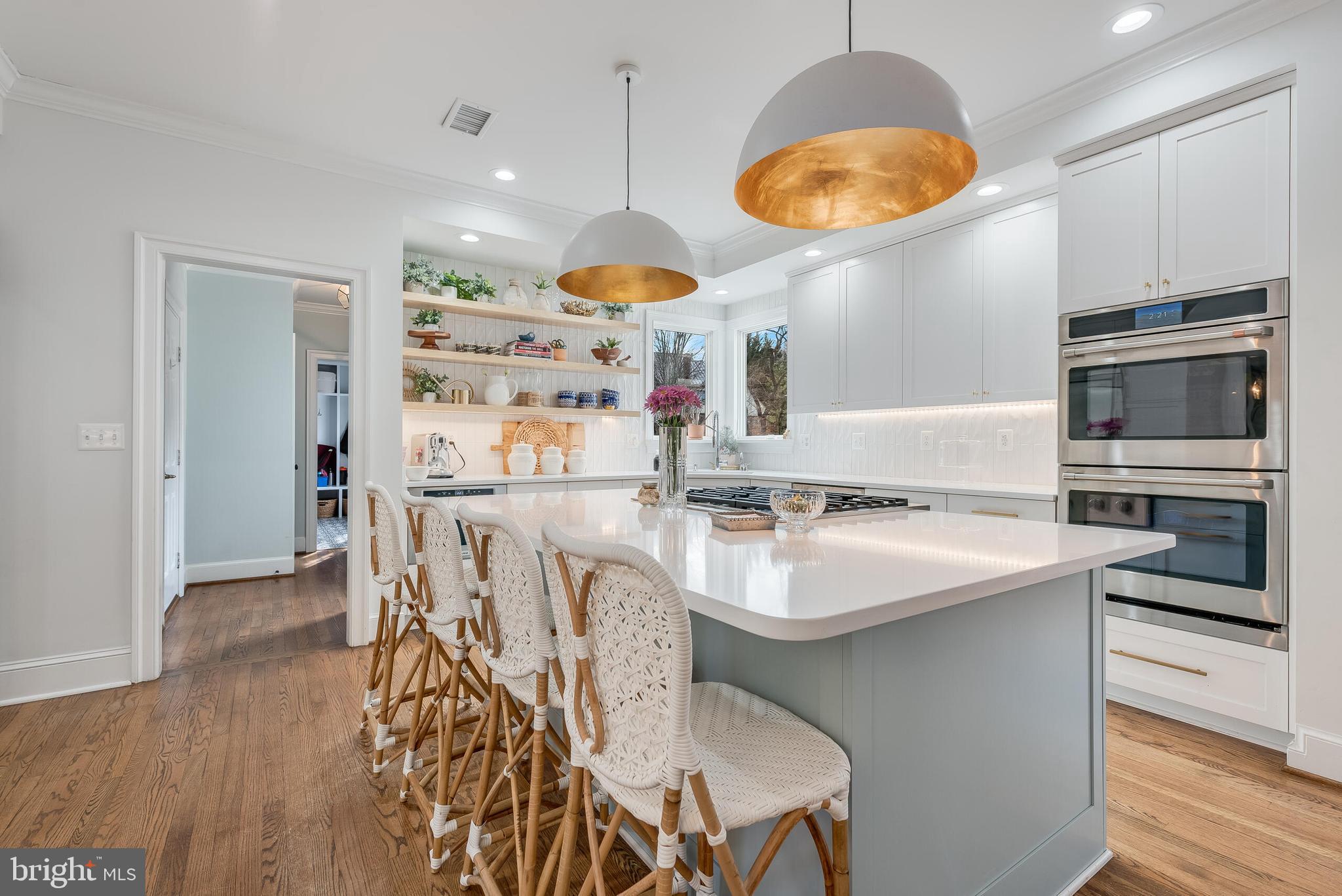 WOODLEA MANOR - Residential