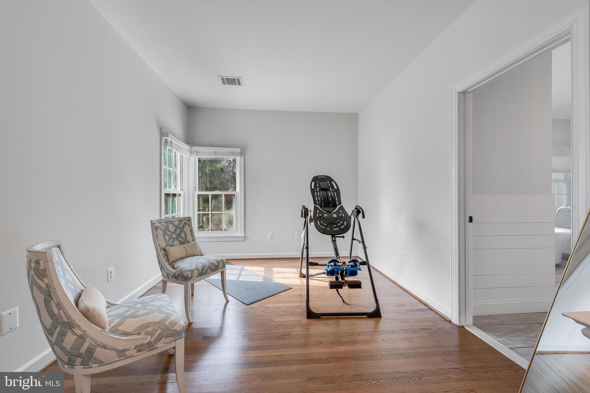 WOODLEA MANOR - Residential