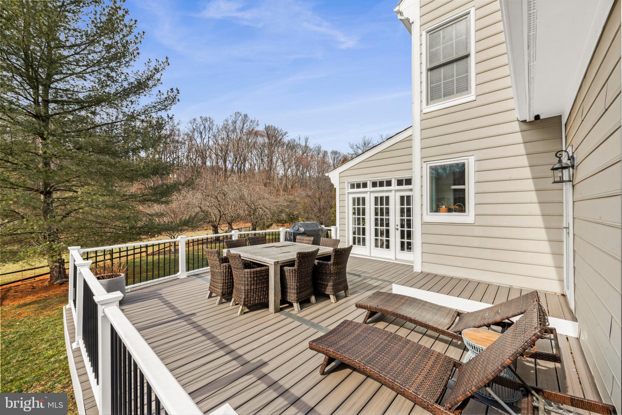 WOODLEA MANOR - Residential