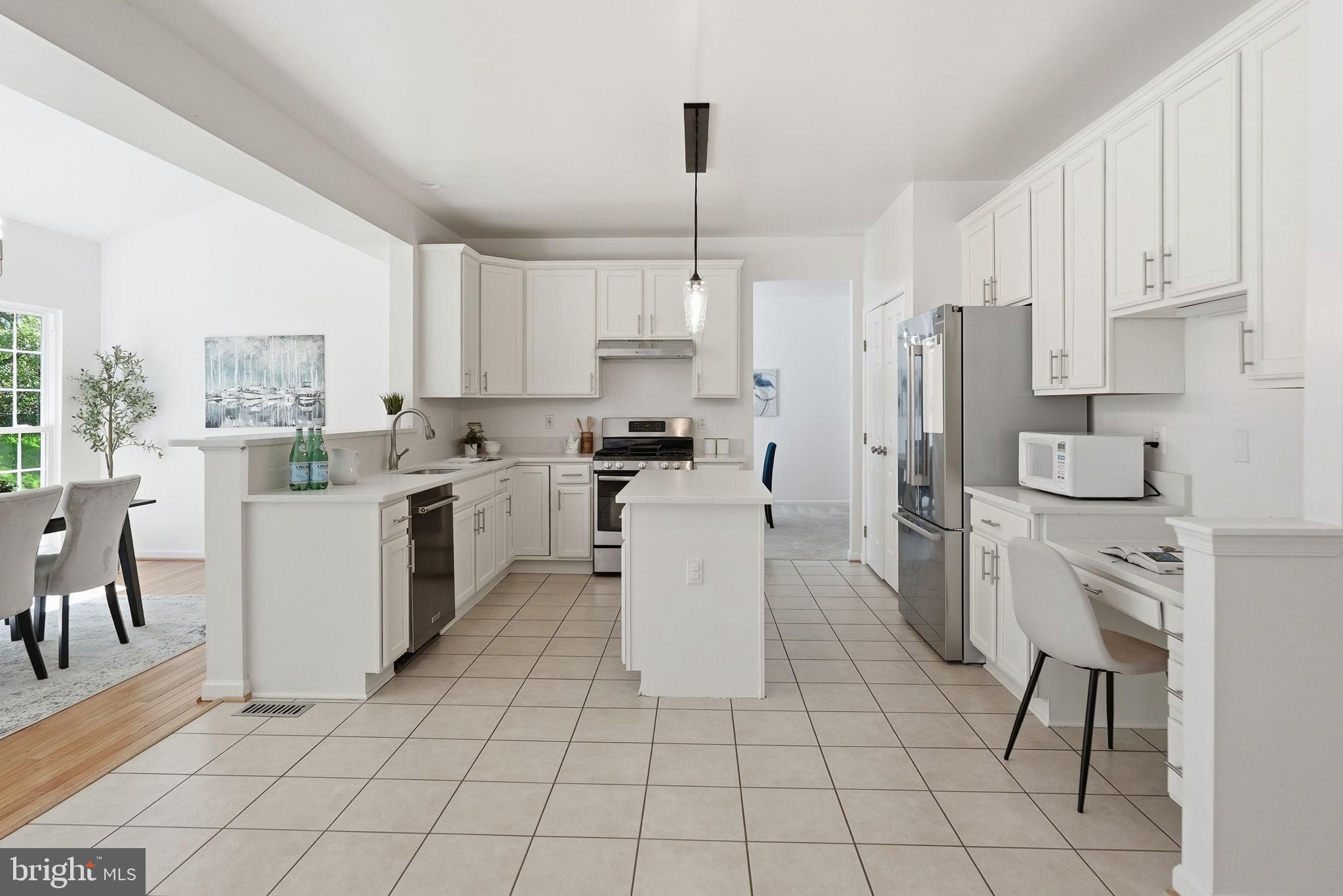 OATLAND FARM - Residential