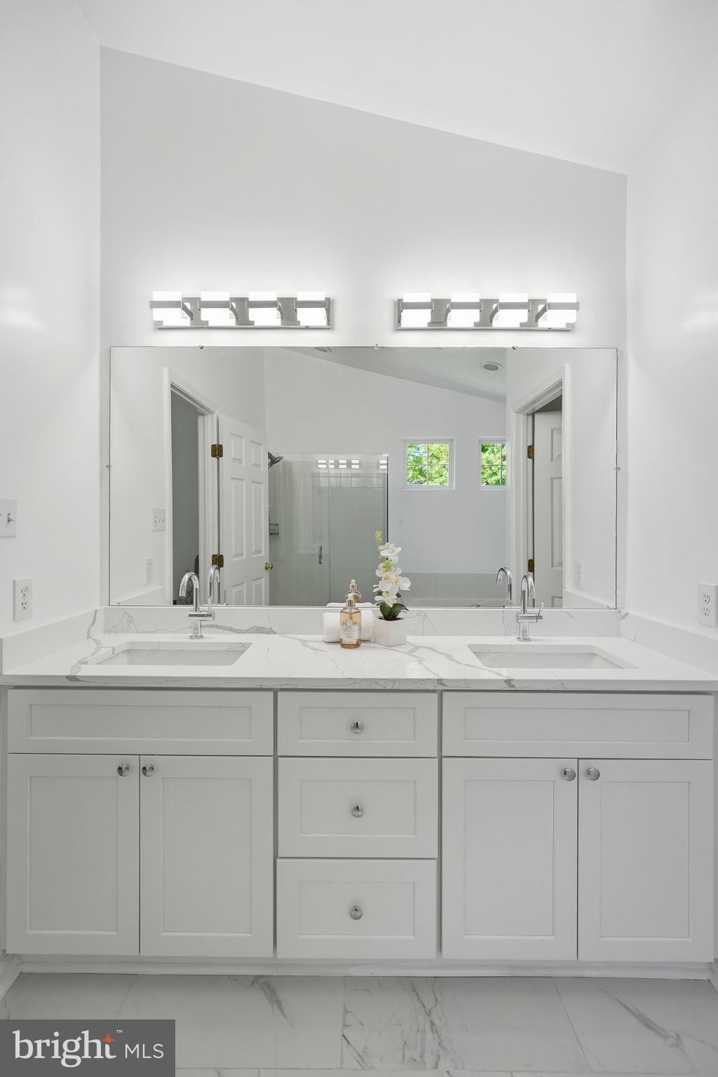 OATLAND FARM - Residential
