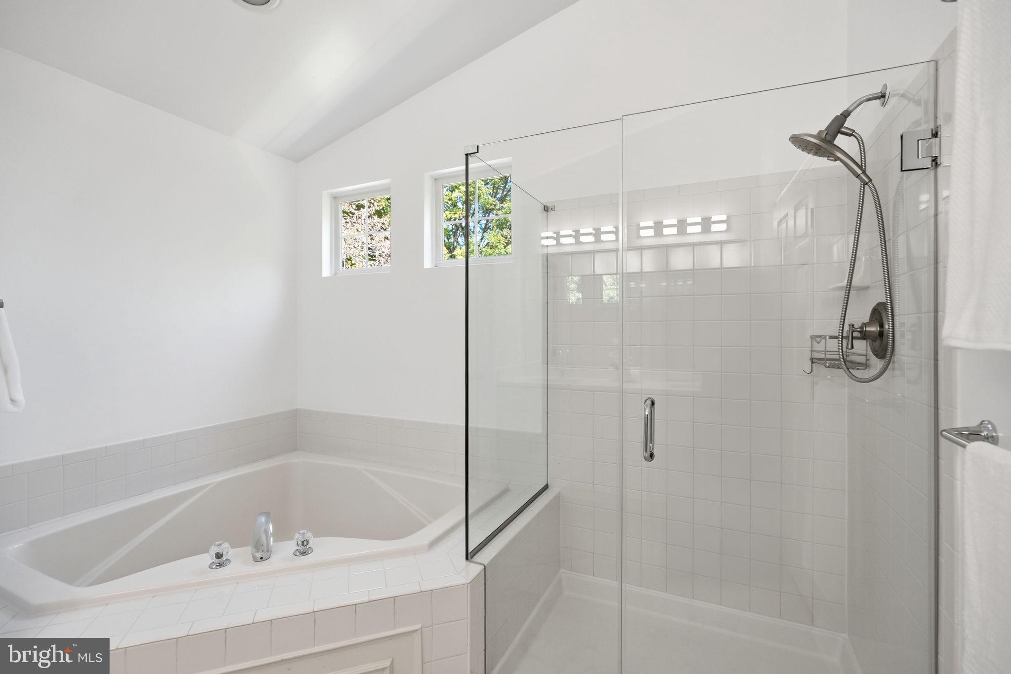 OATLAND FARM - Residential