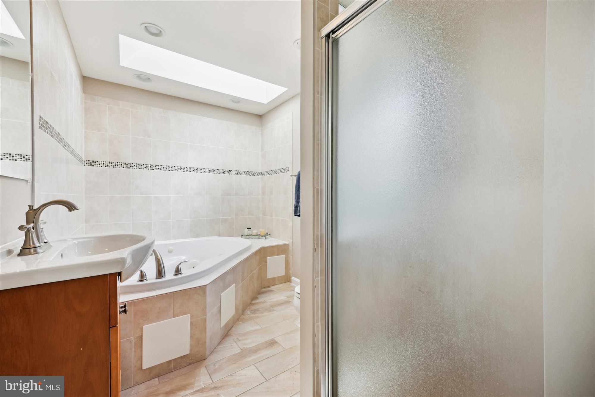 DERWOOD STATION - Residential