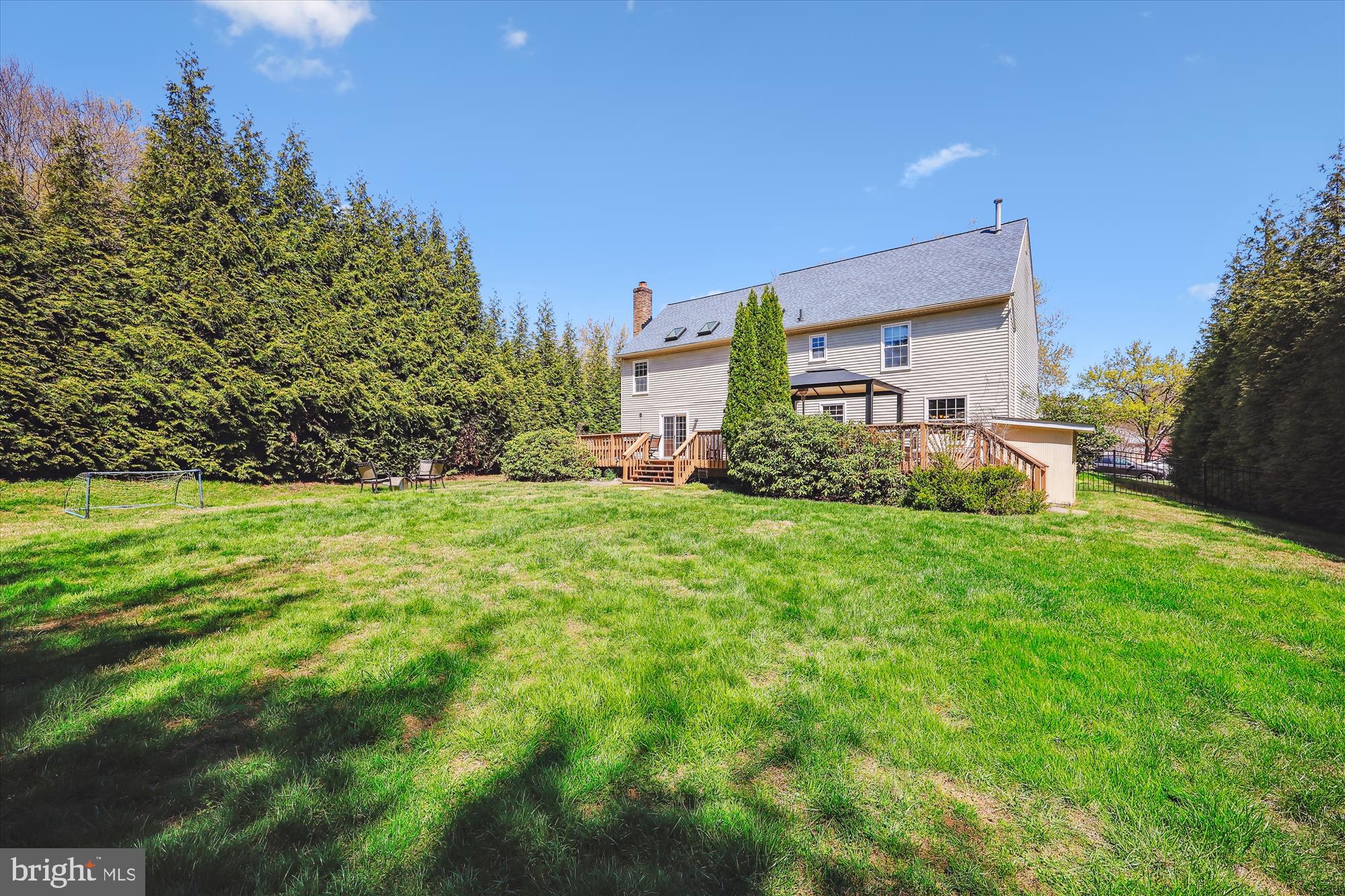 DERWOOD STATION - Residential