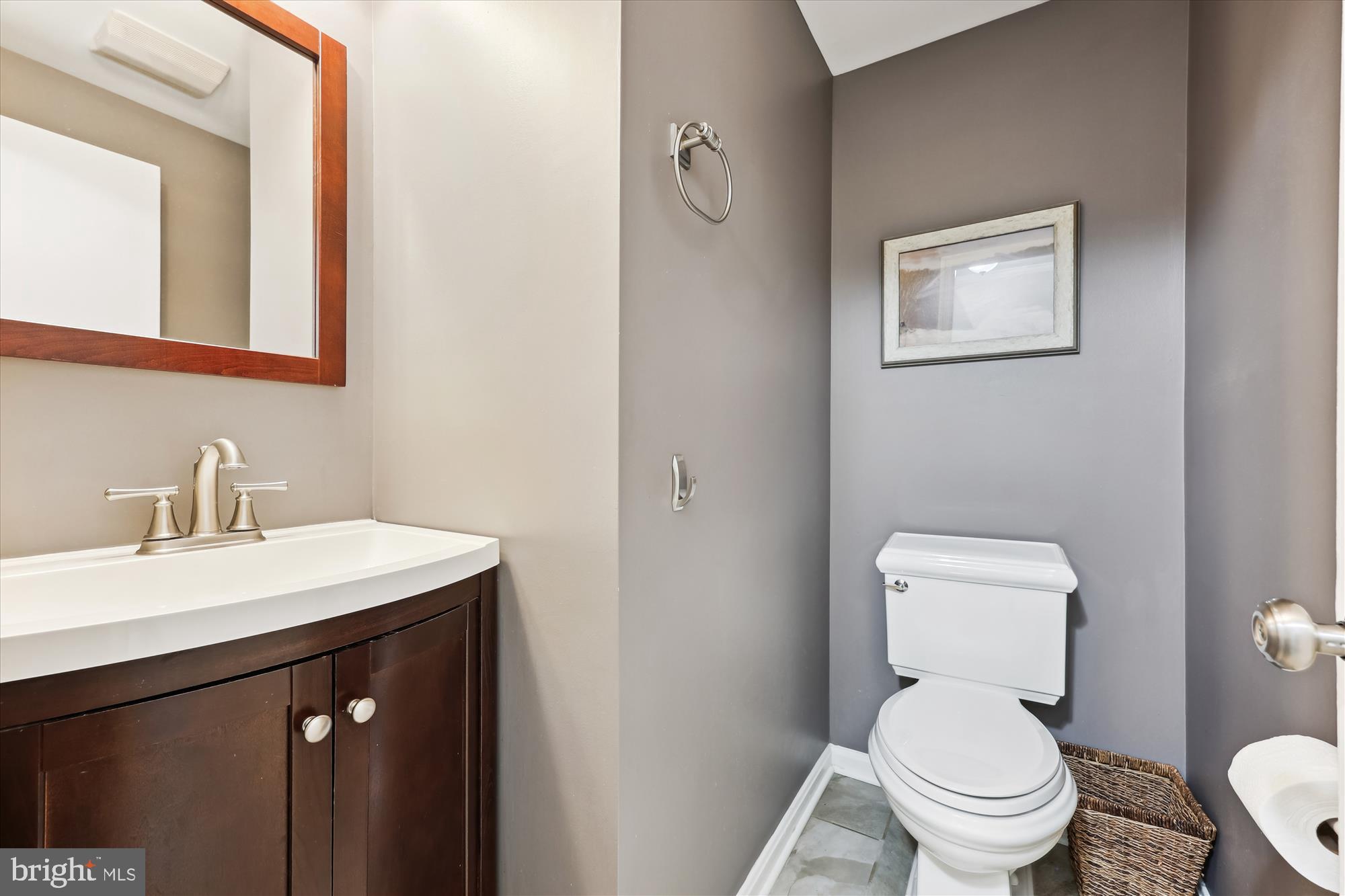 DERWOOD STATION - Residential