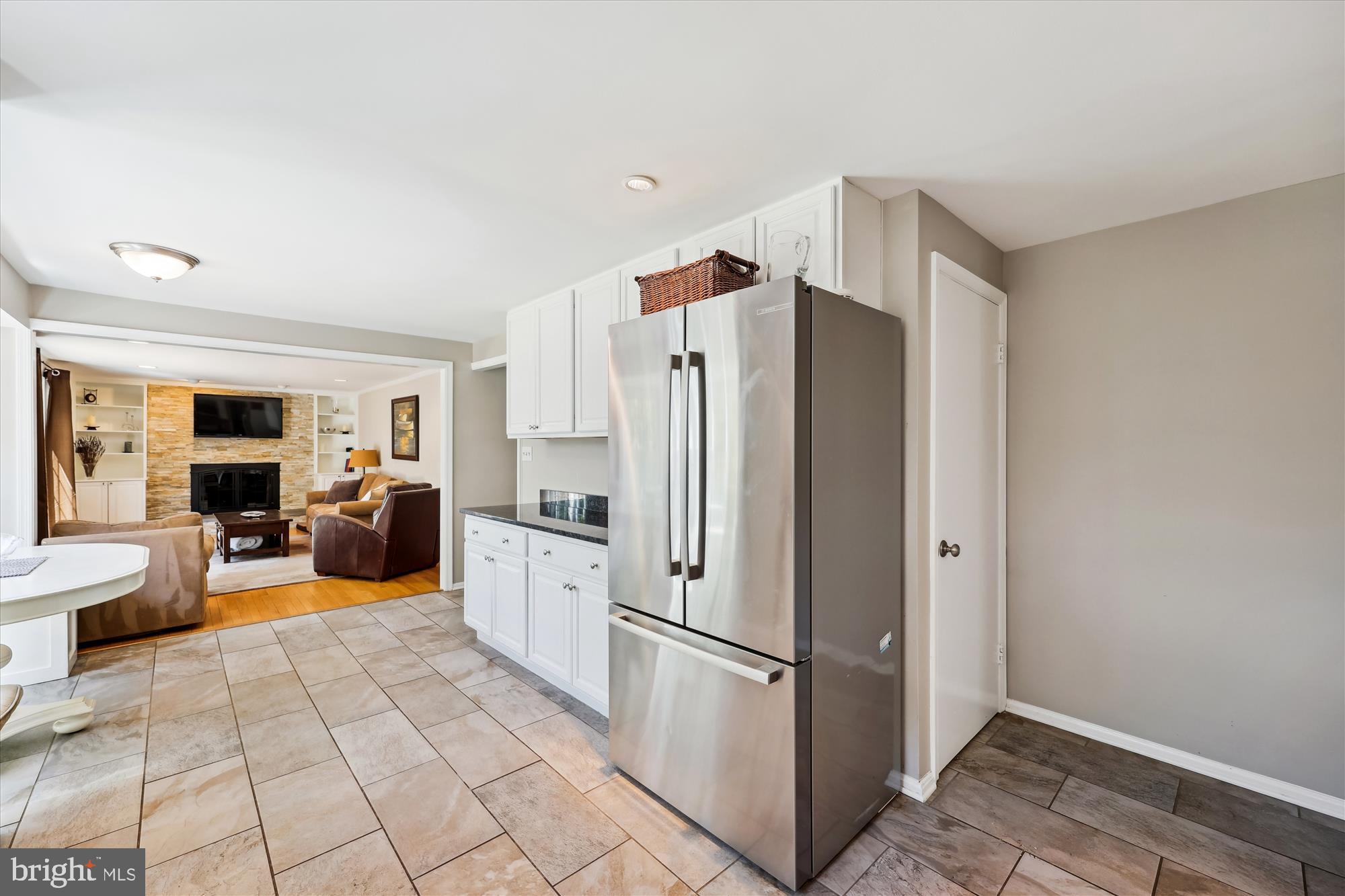 DERWOOD STATION - Residential