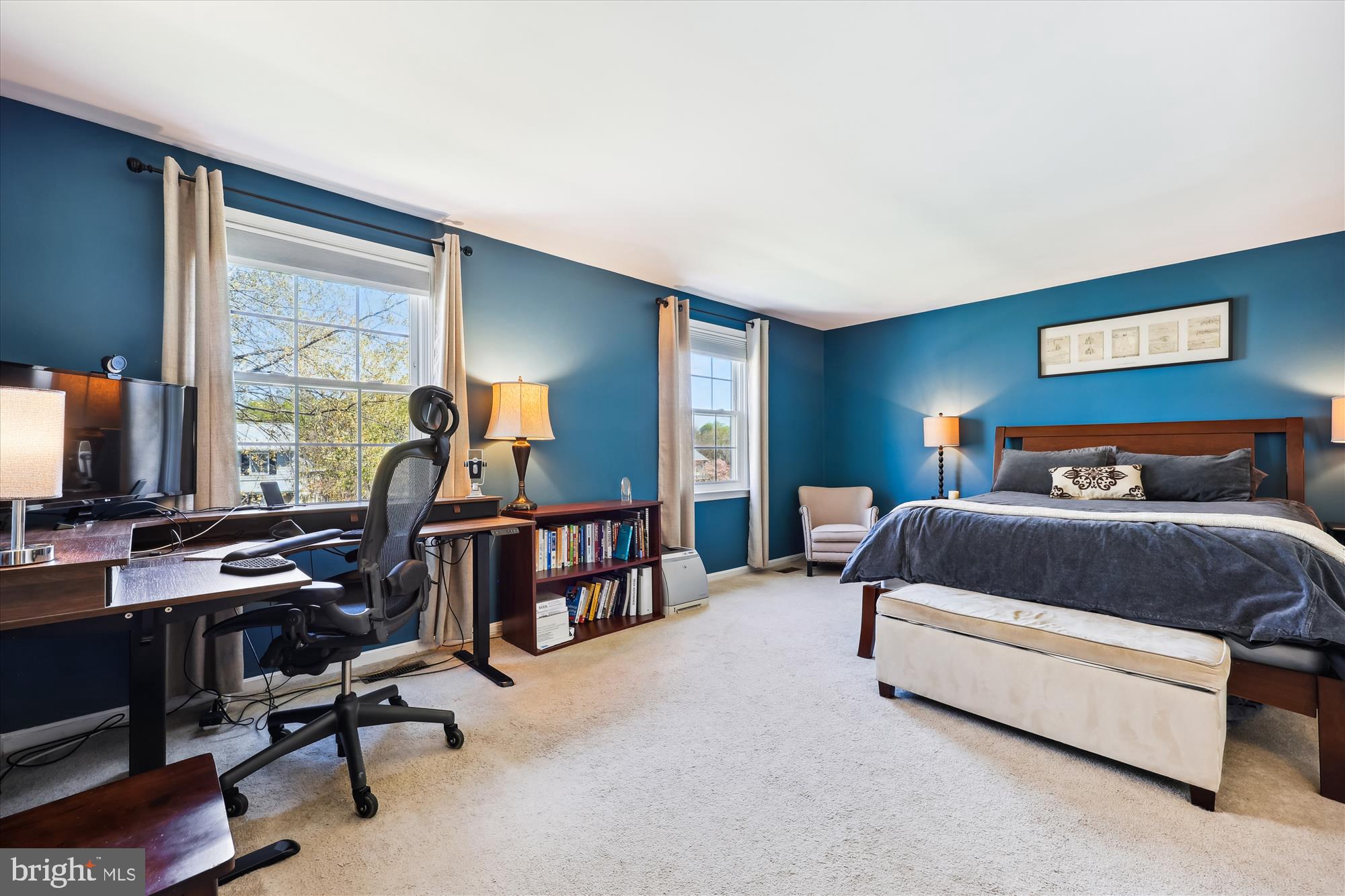 DERWOOD STATION - Residential