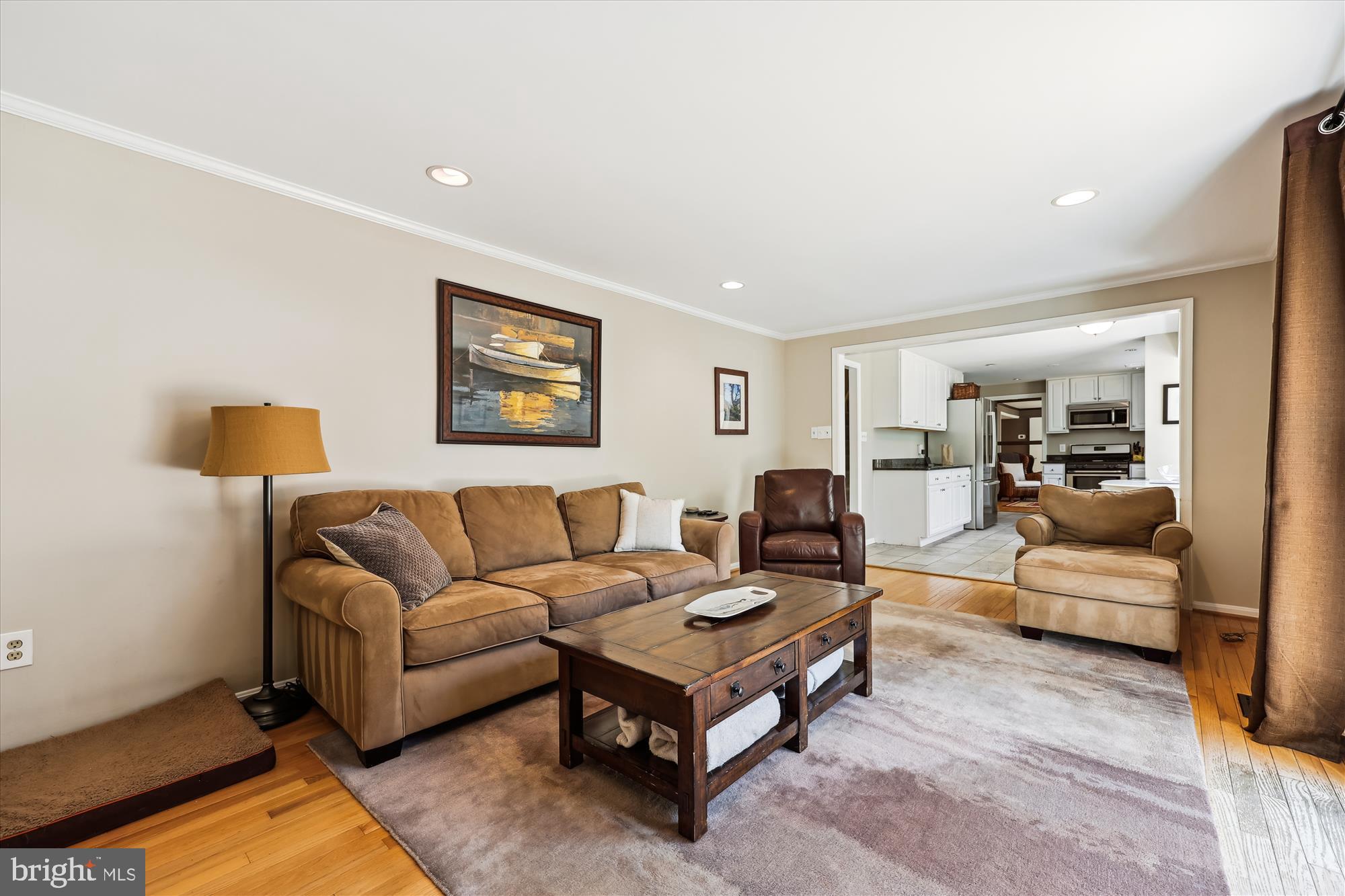 DERWOOD STATION - Residential