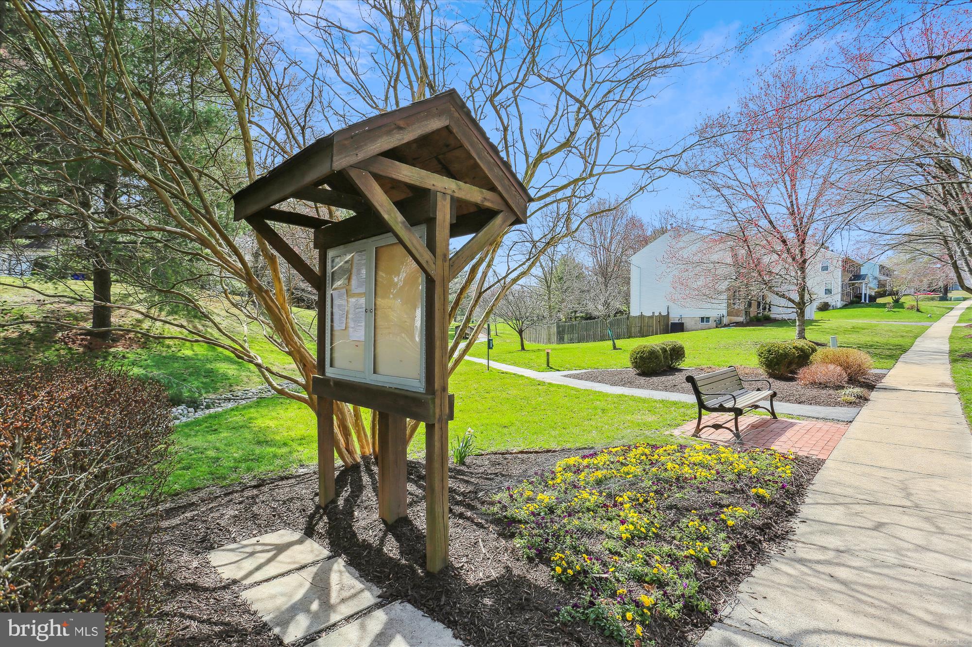 DERWOOD STATION - Residential