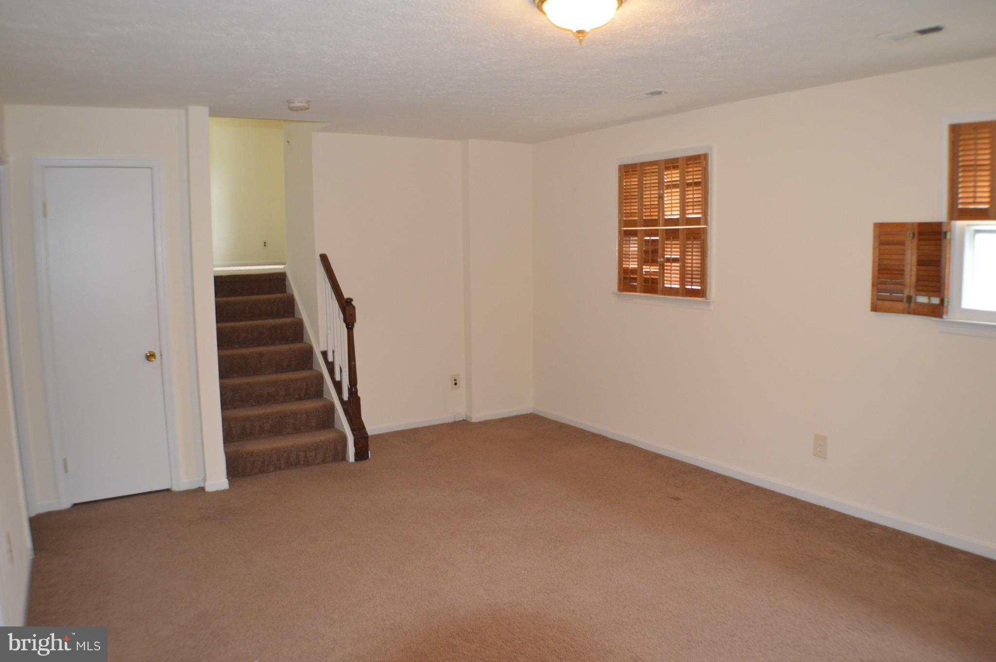 WILSHIRE - Residential Lease