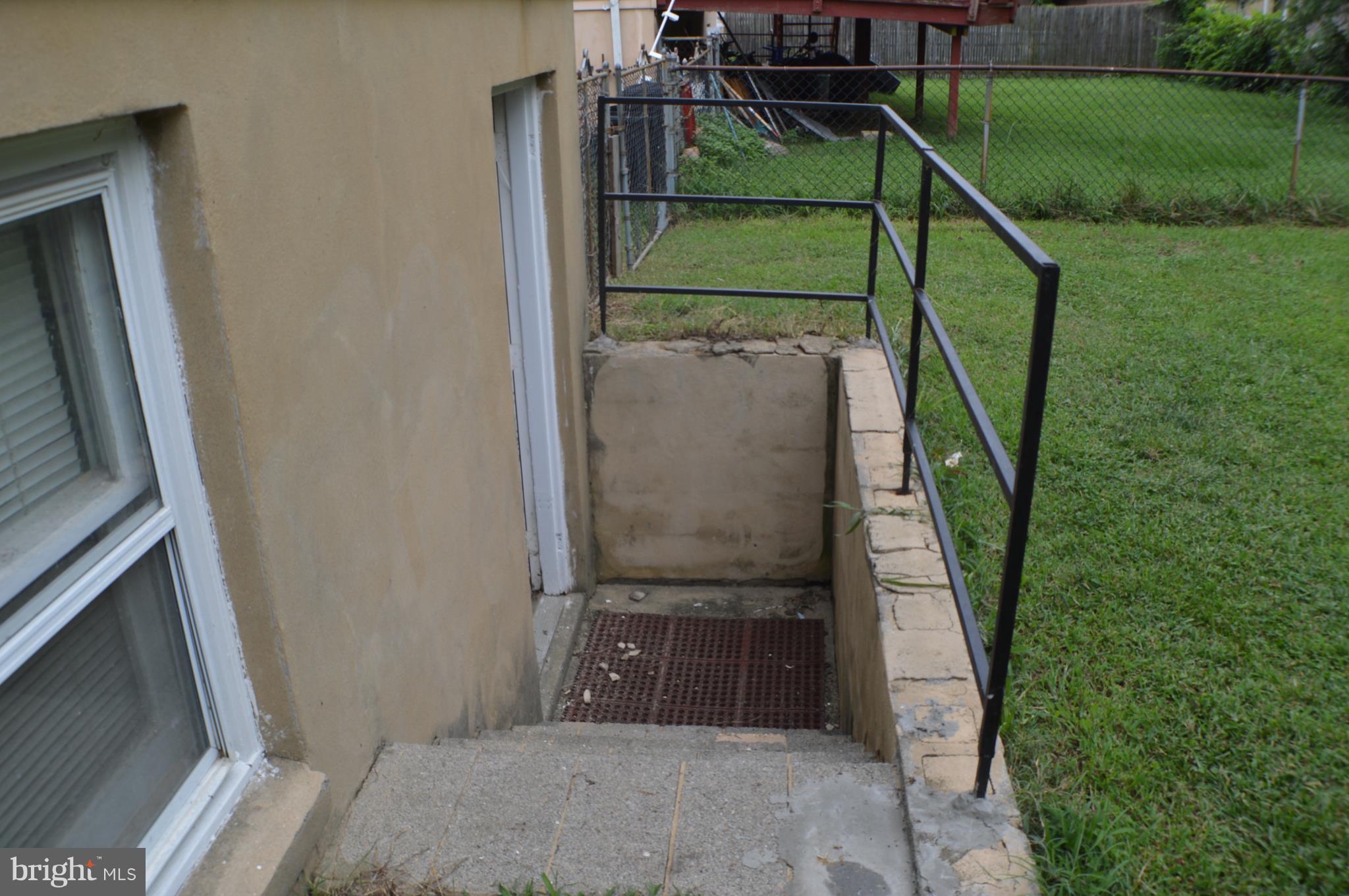 WILSHIRE - Residential Lease