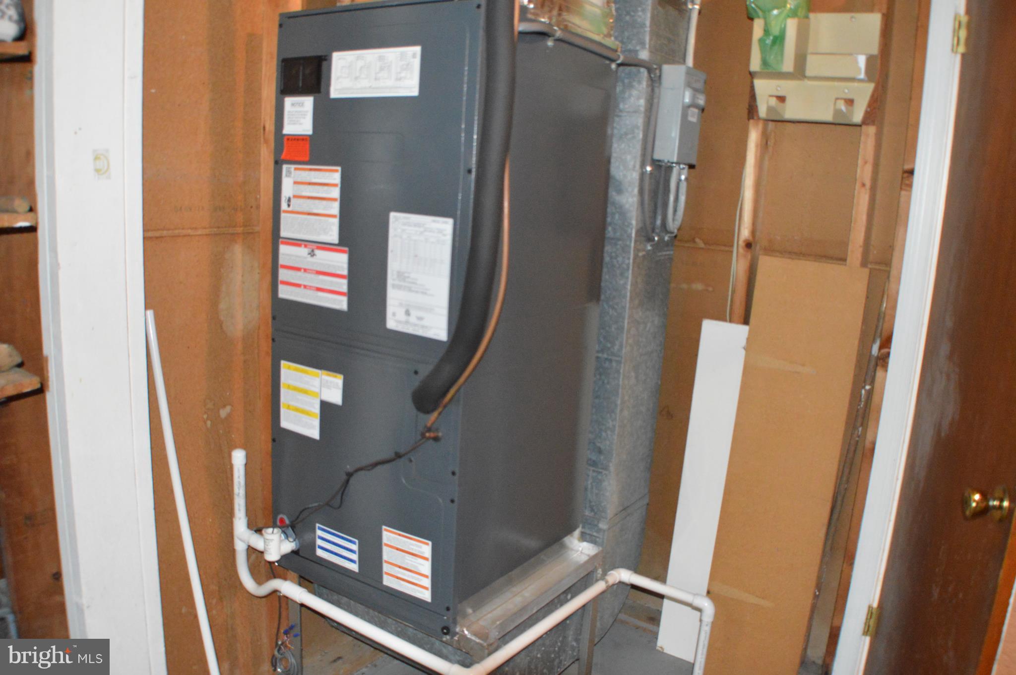 WILSHIRE - Residential Lease