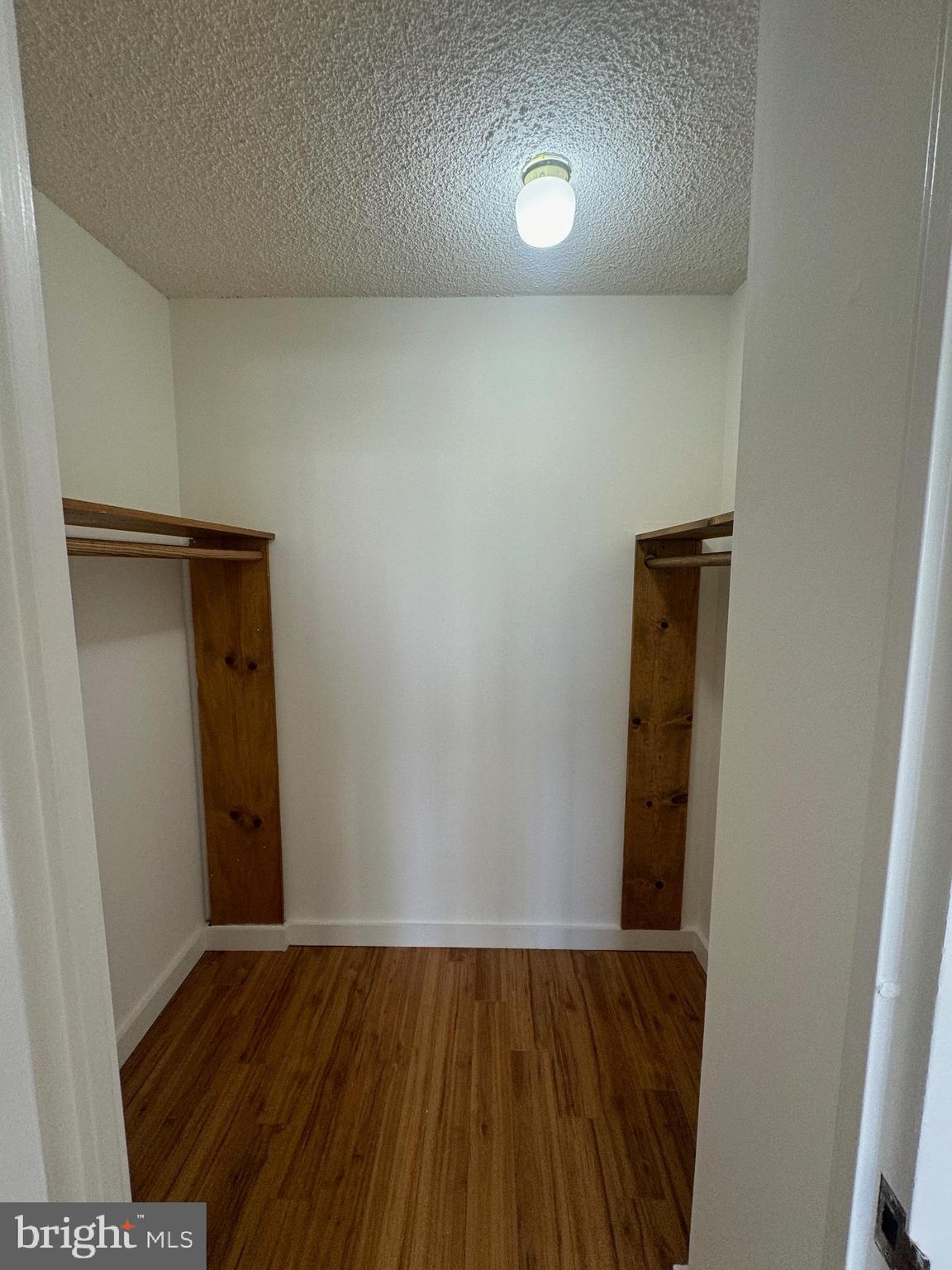 PROMENADE TOWERS - Residential Lease