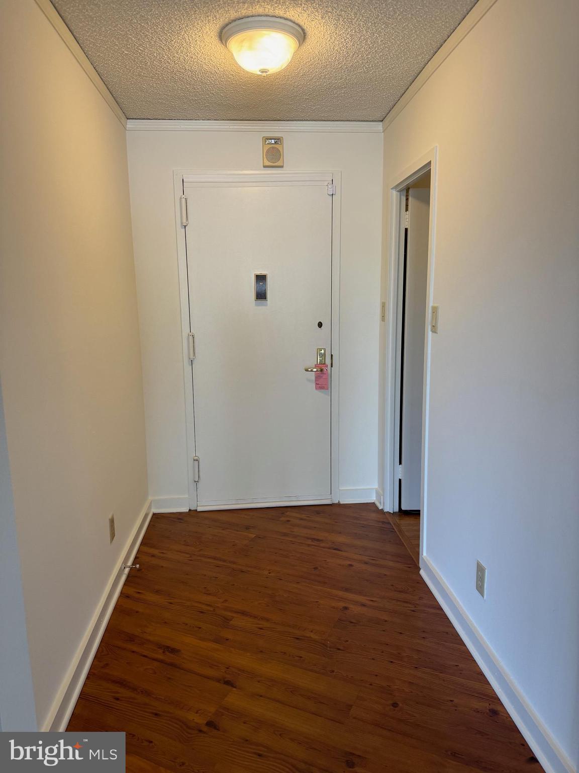 PROMENADE TOWERS - Residential Lease