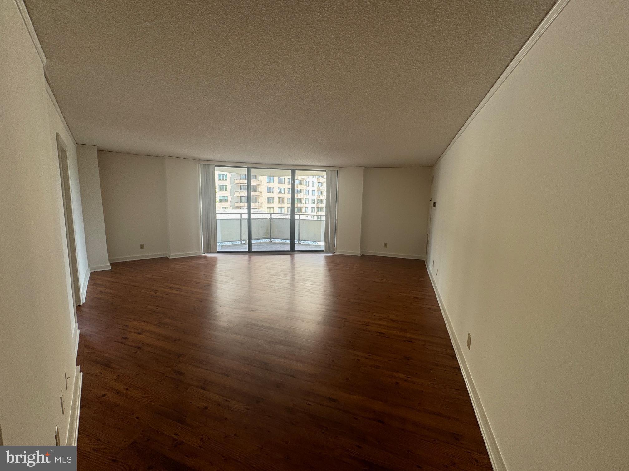 PROMENADE TOWERS - Residential Lease