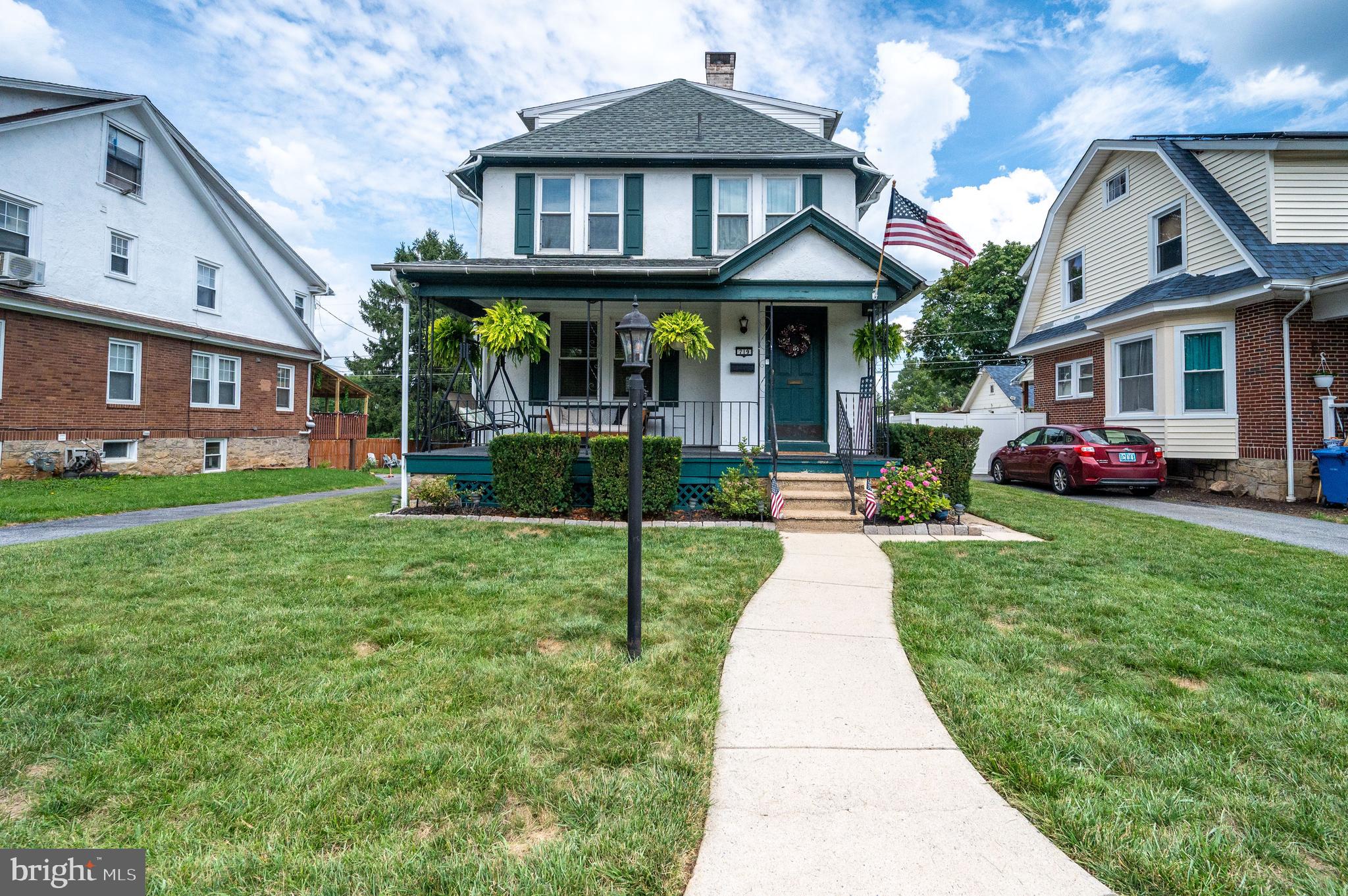719 N TEMPLE BL