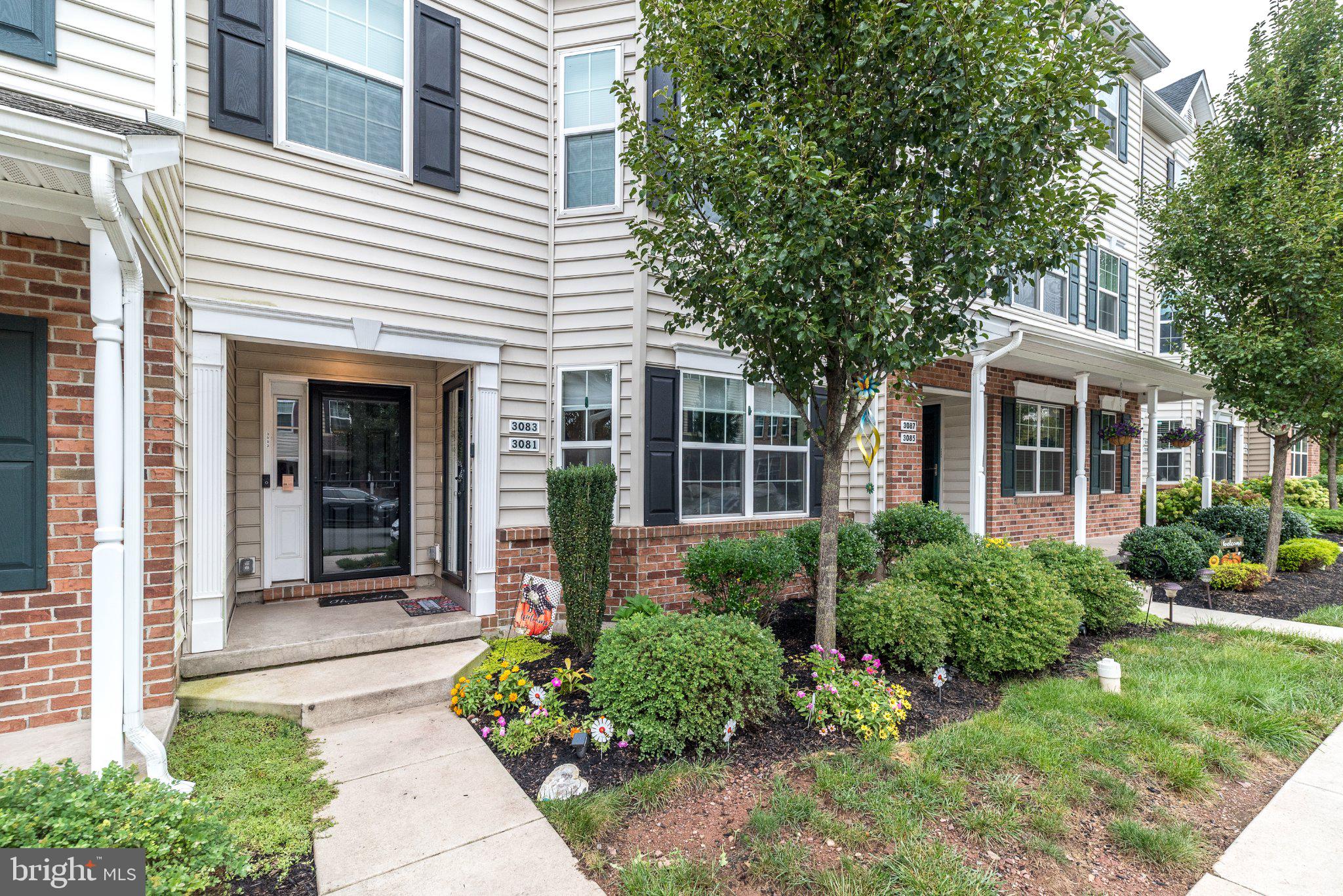 3081 DAVENPORT WAY M77 L