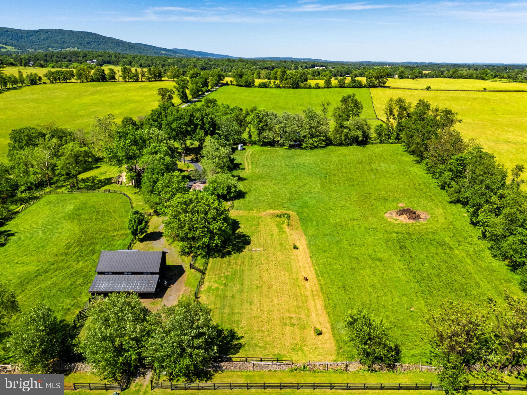 UPPERVILLE - Residential