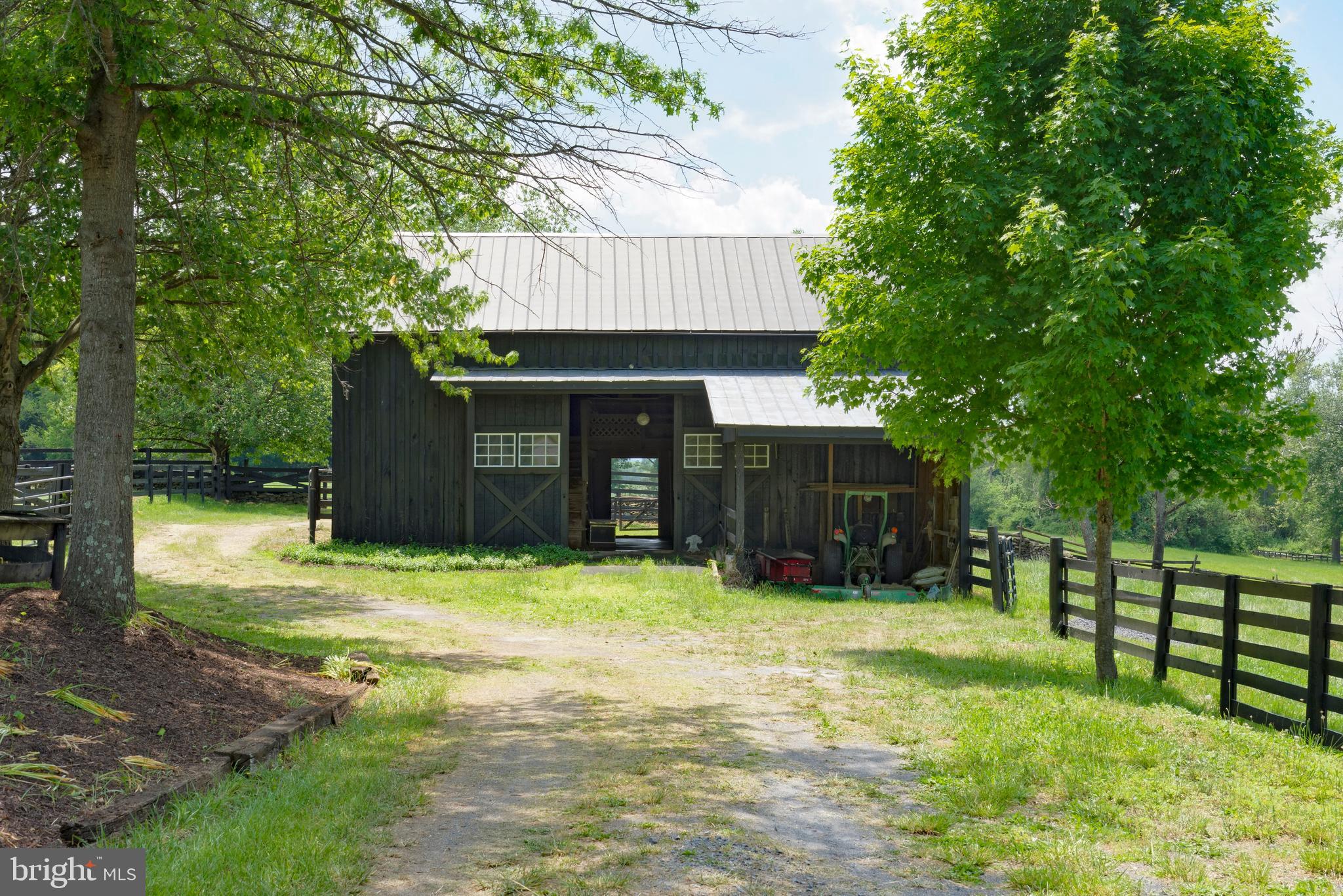 UPPERVILLE - Residential