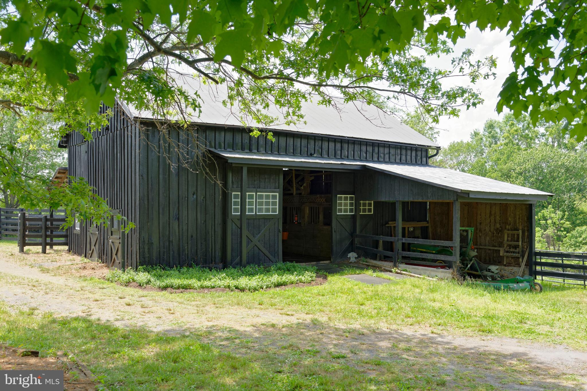 UPPERVILLE - Residential