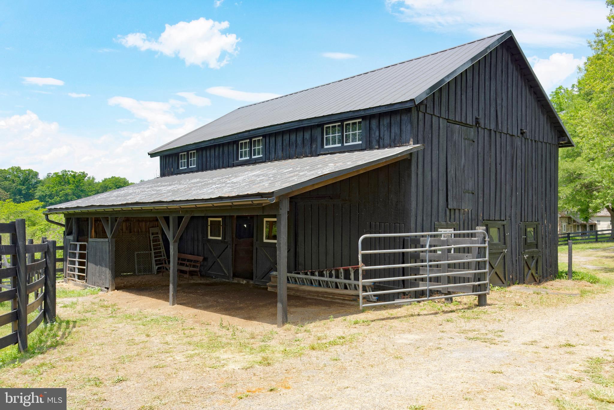 UPPERVILLE - Residential
