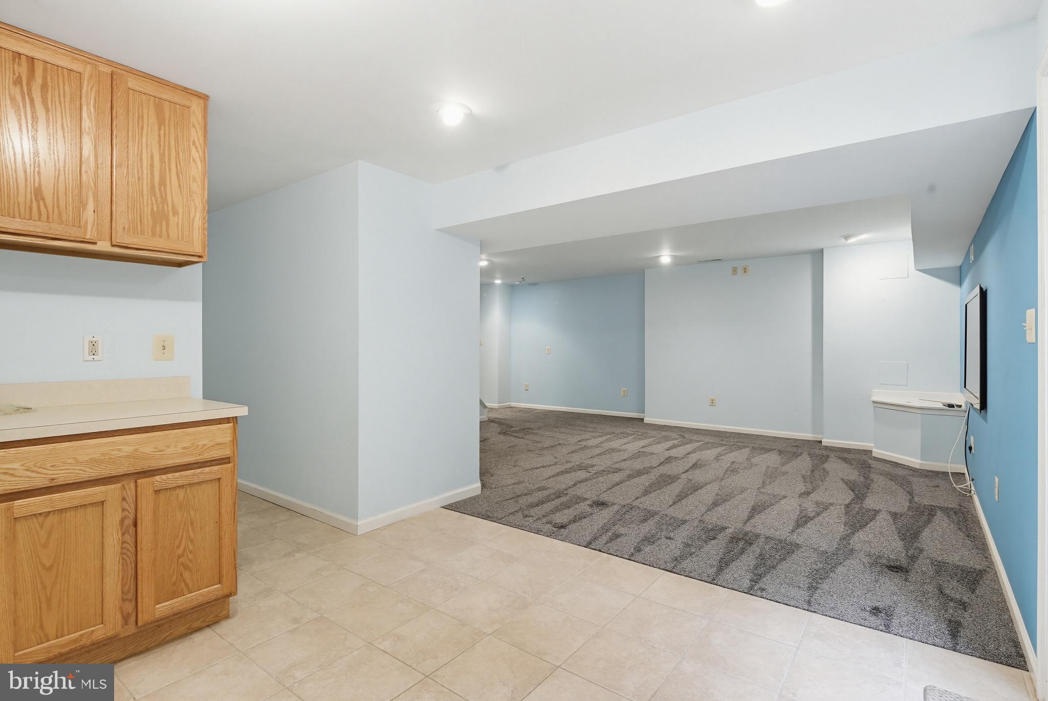 SHERLOCK HOLMES ESTATES - Residential