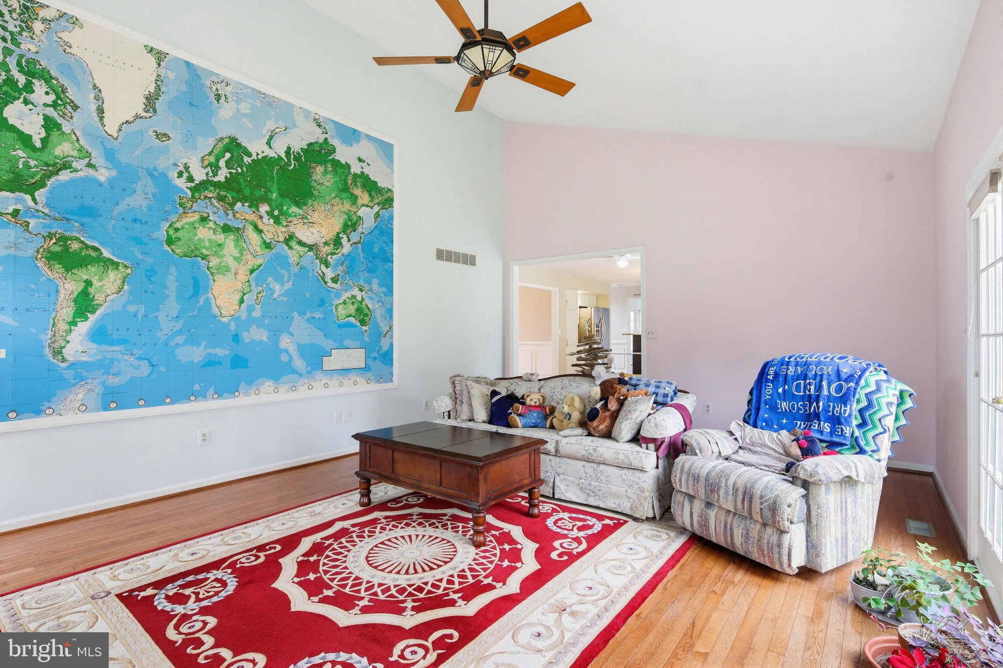 SHERLOCK HOLMES ESTATES - Residential