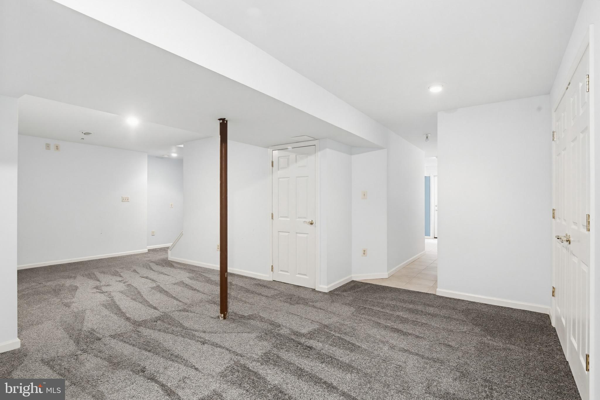 SHERLOCK HOLMES ESTATES - Residential