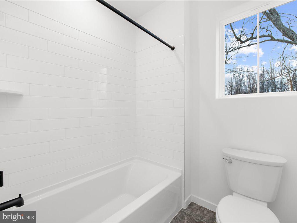 CHURCHTON - Residential