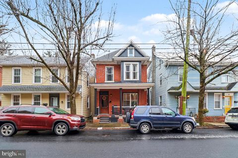 24 E ORANGE STREET LITITZ PA 17543