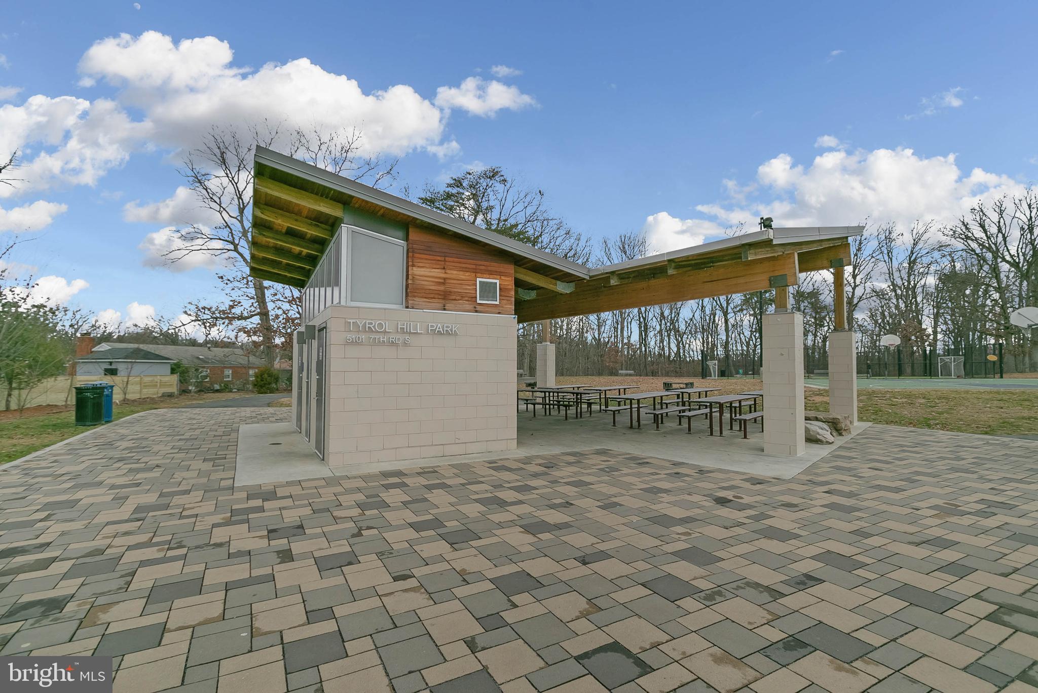 PARK SPRING - Residential