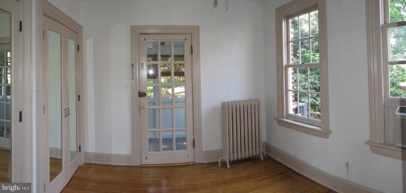 OLD TOWN - Residential Lease