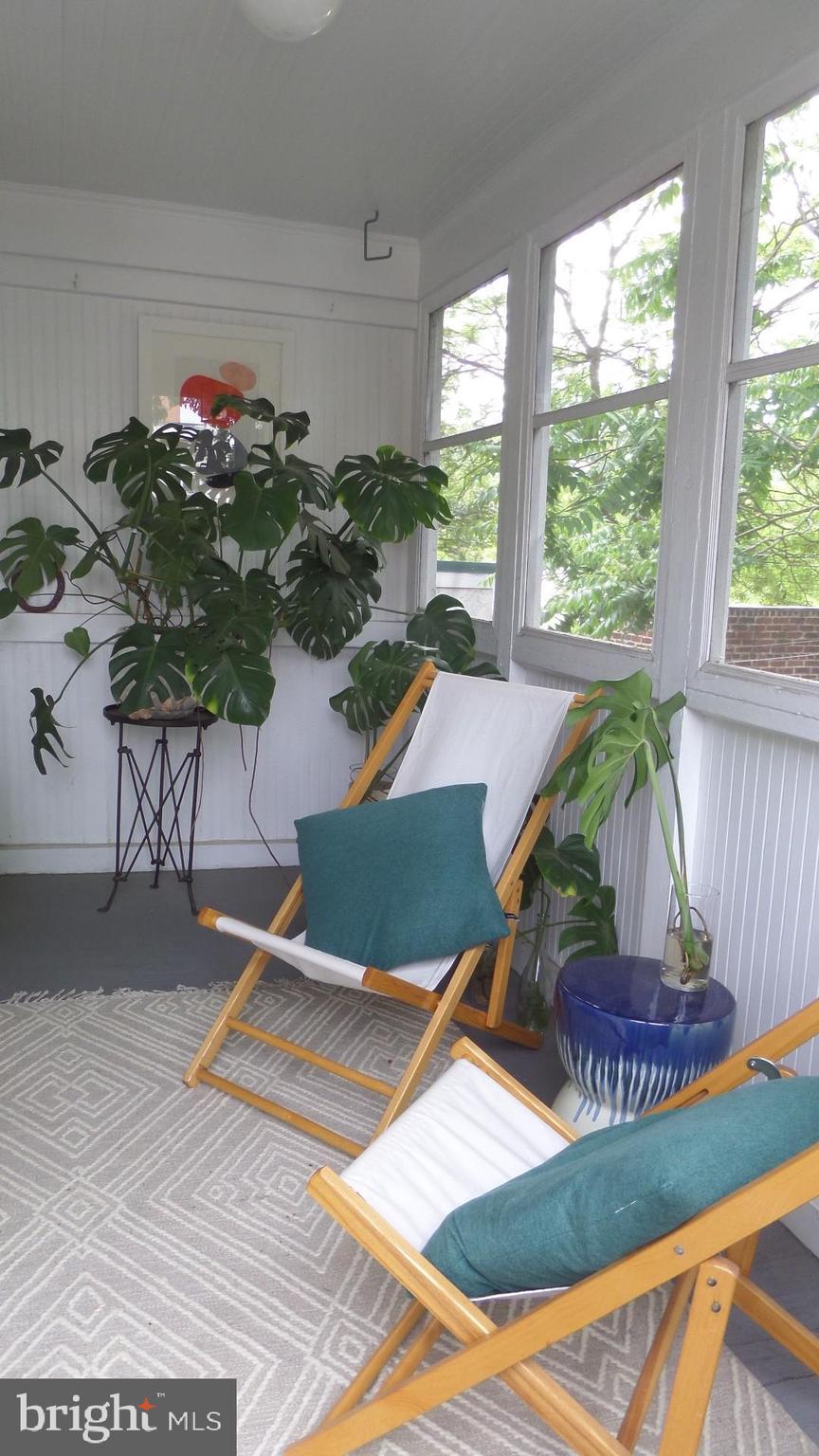 OLD TOWN - Residential Lease