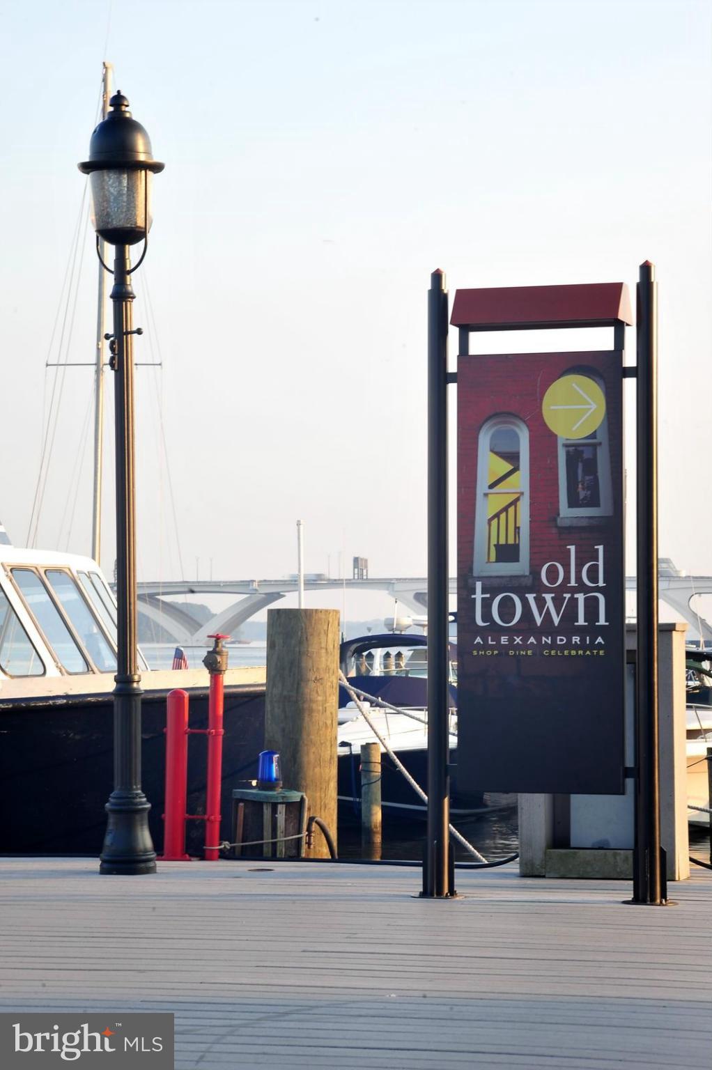 OLD TOWN - Residential Lease