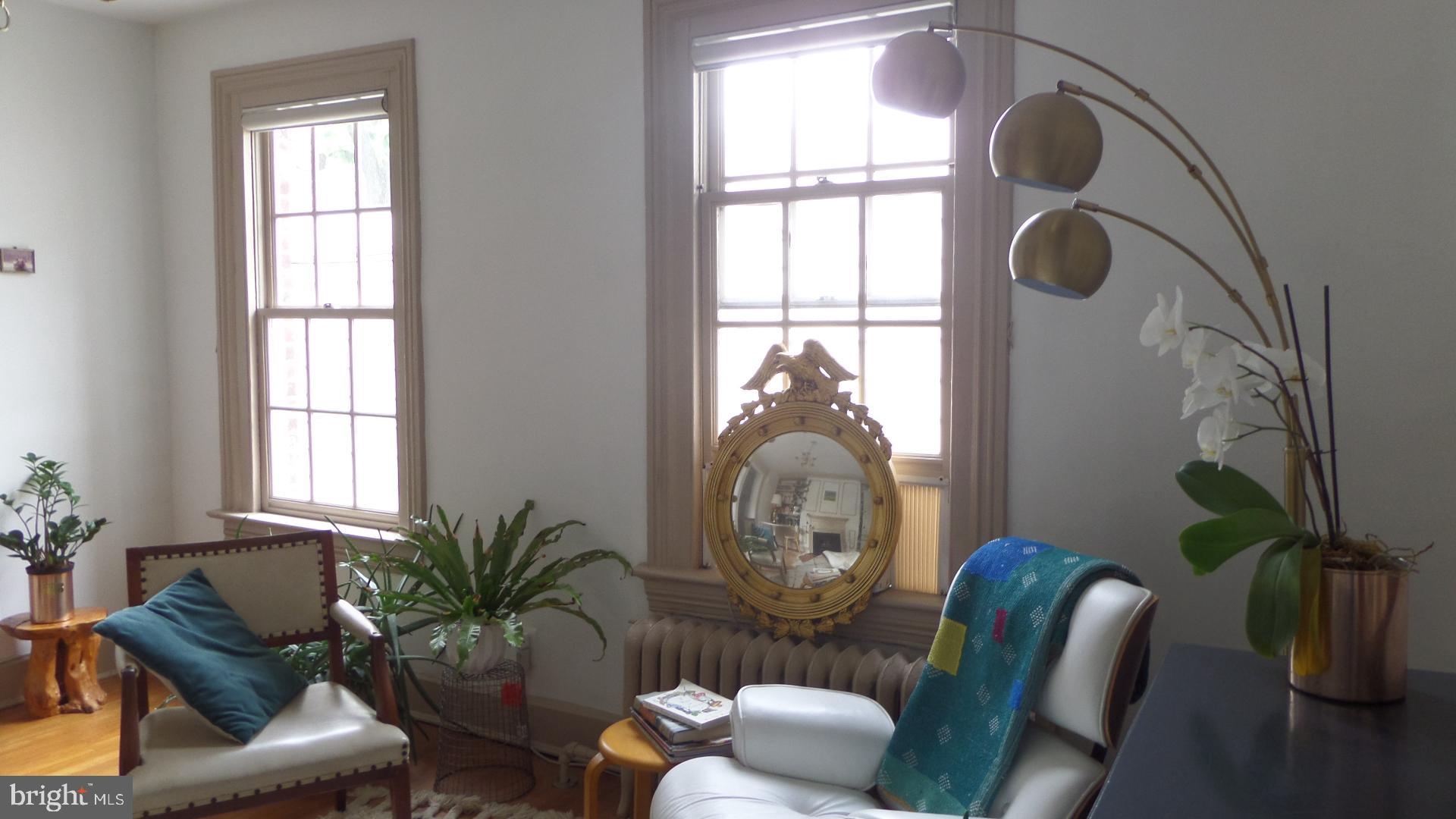 OLD TOWN - Residential Lease