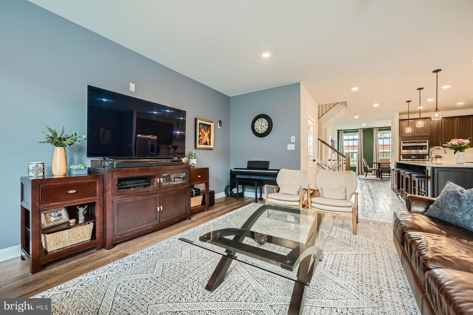 GREENLEIGH AT CROSSROADS - Residential Lease