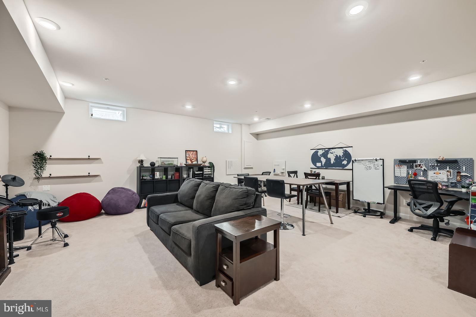 GREENLEIGH AT CROSSROADS - Residential Lease
