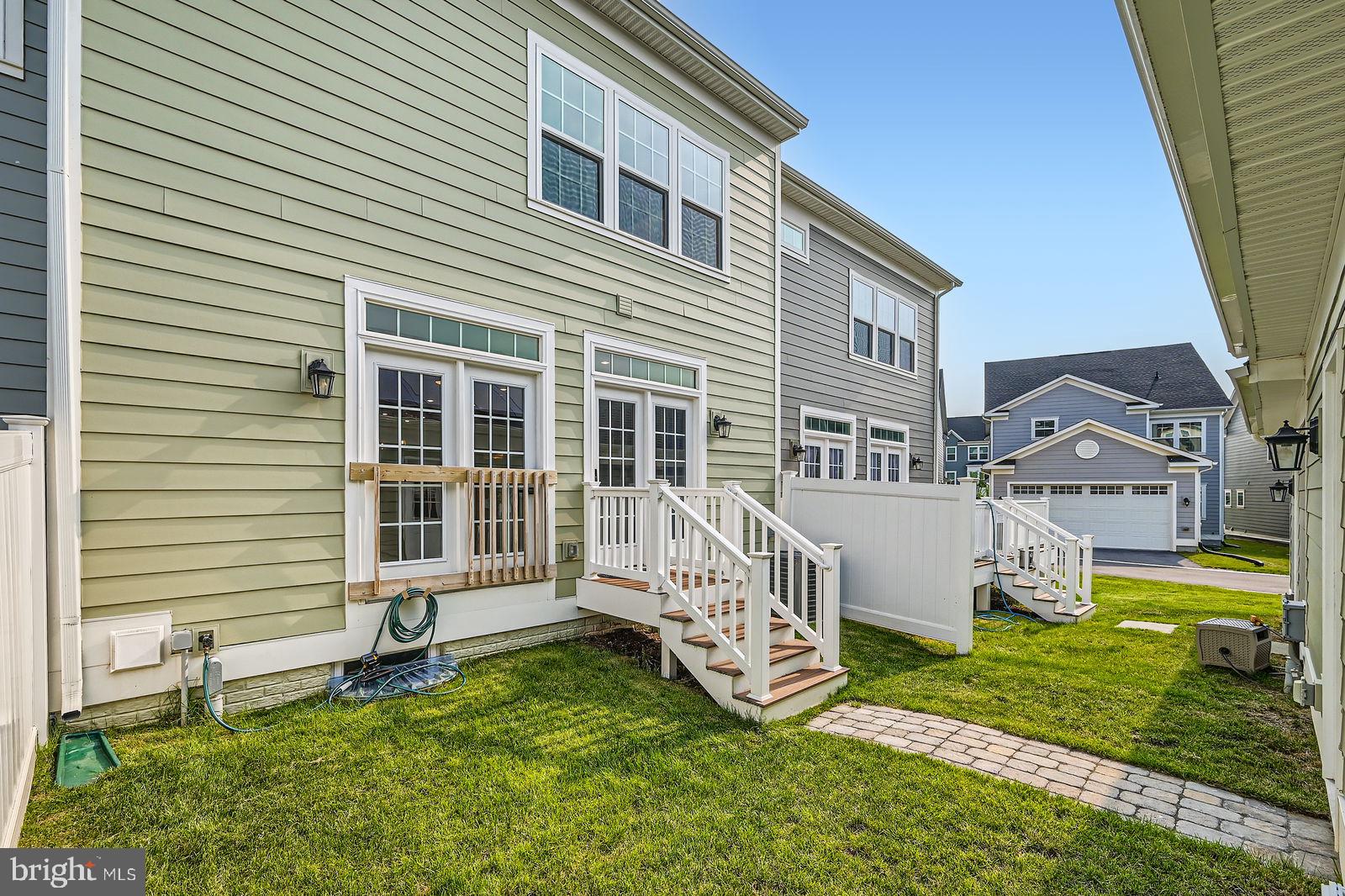 GREENLEIGH AT CROSSROADS - Residential Lease