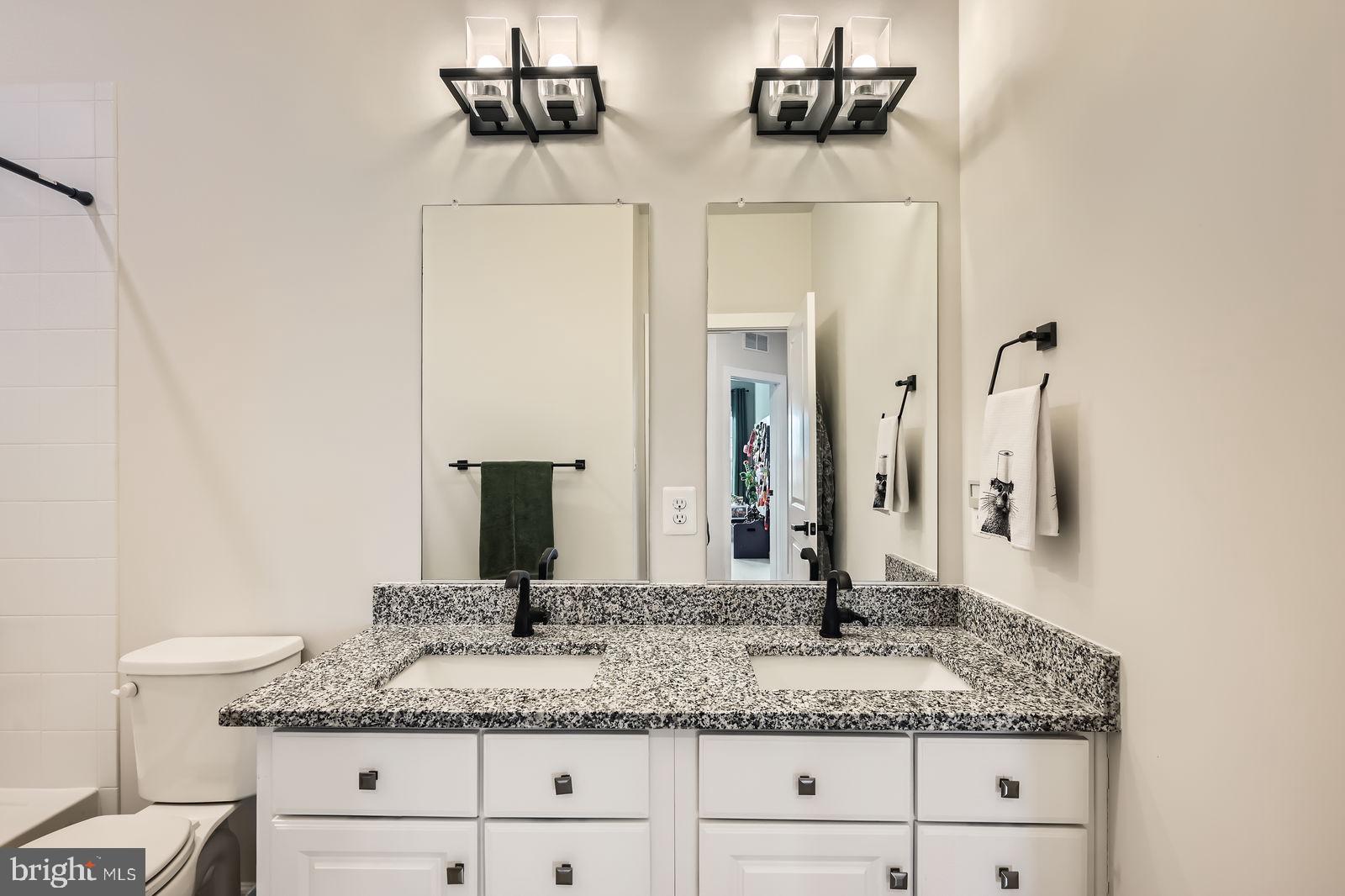 GREENLEIGH AT CROSSROADS - Residential Lease