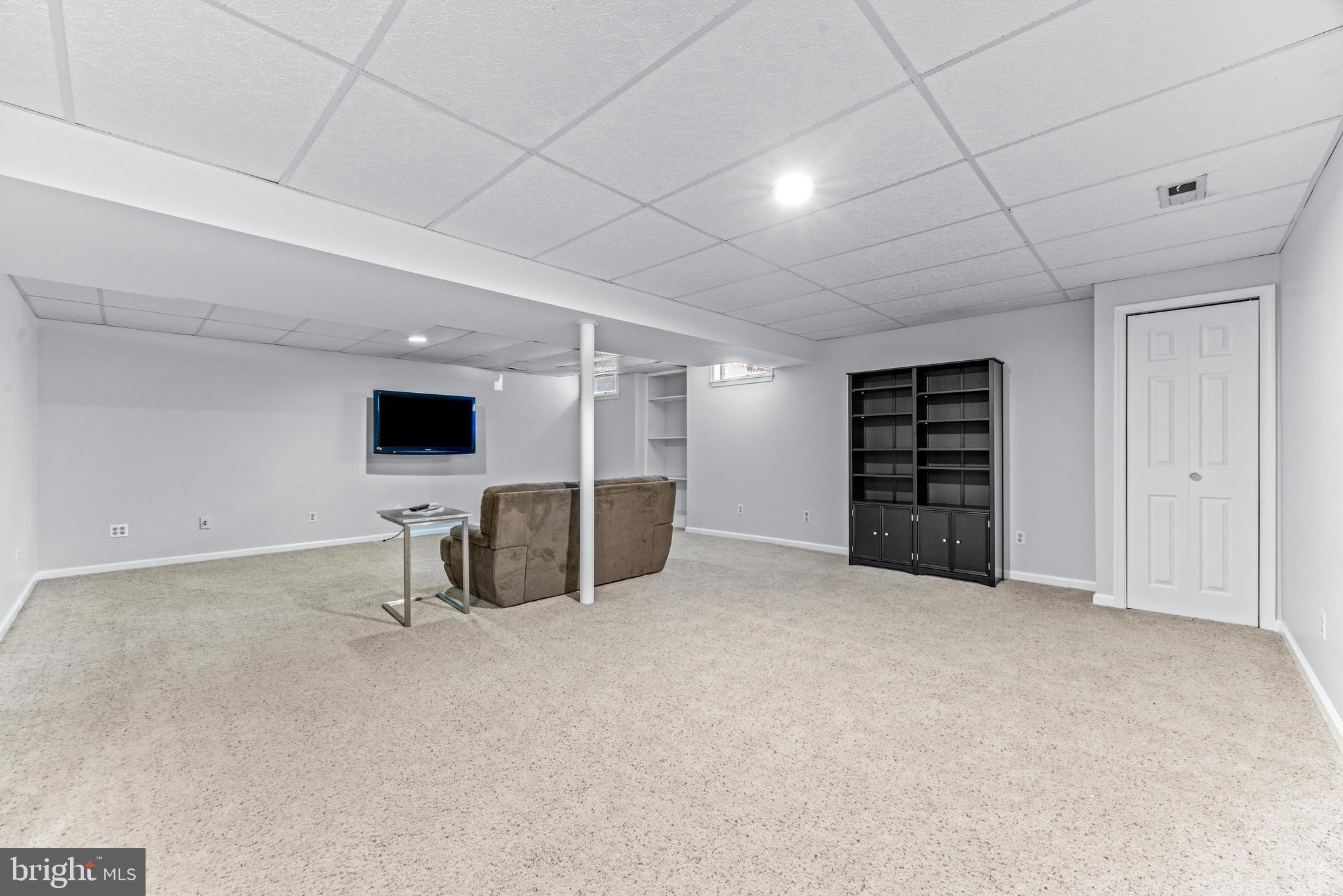 MONTGOMERY MEADOWS - Residential