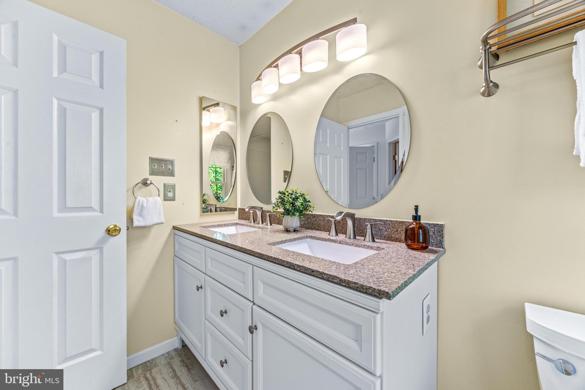 MONTGOMERY MEADOWS - Residential